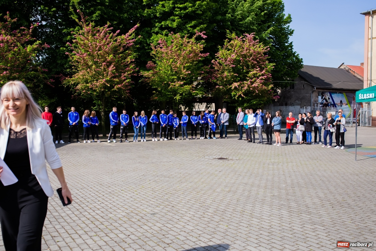 Zdjęcie w galerii na portalu naszraciborz.pl: Tężnia, obiekty sportowe, nagrody - wiceminister i członkini zarządu województwa w Raciborzu [FOTO i WIDEO] wiadomości z regionu