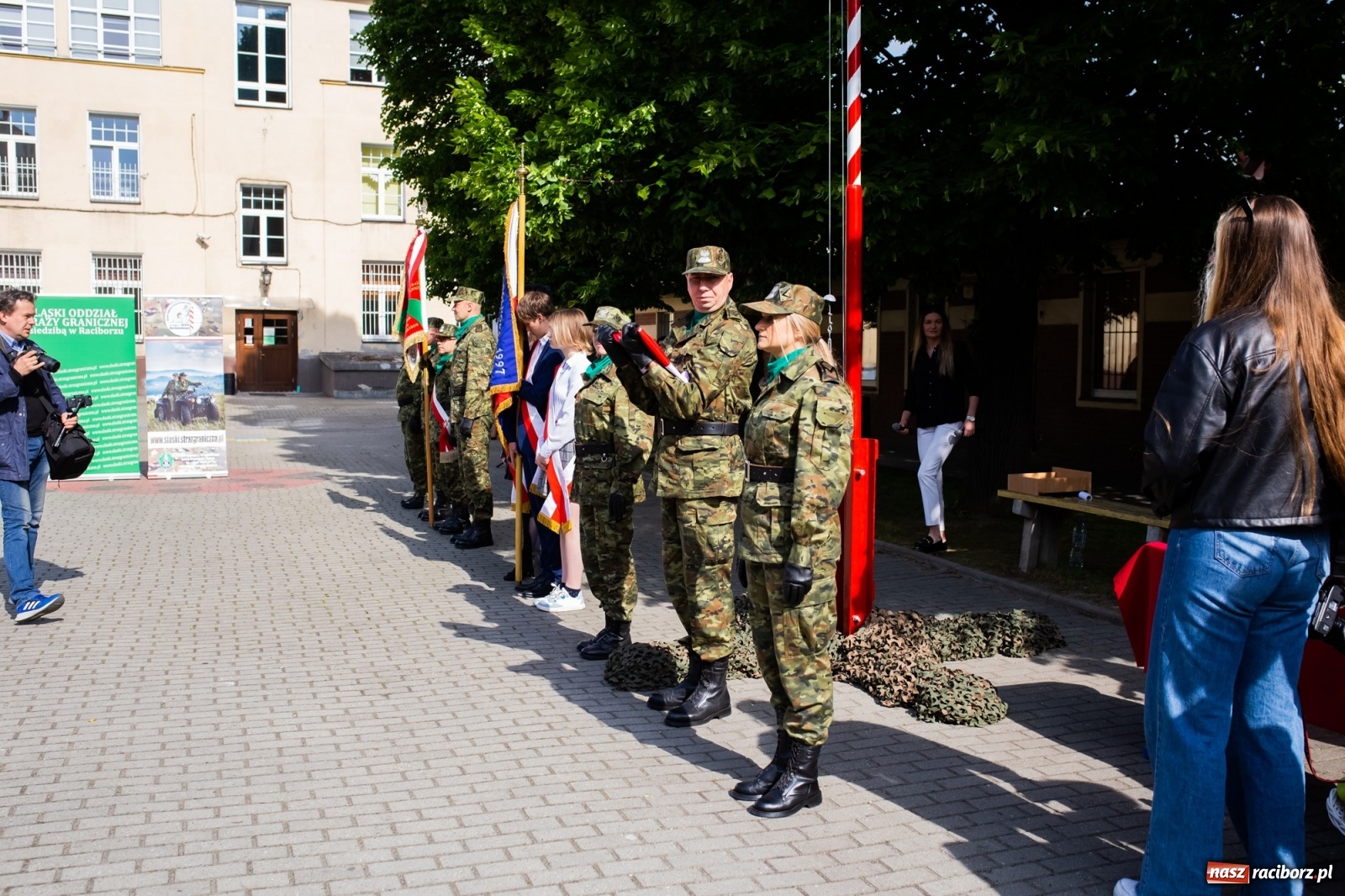 Zdjęcie w galerii na portalu naszraciborz.pl: Tężnia, obiekty sportowe, nagrody - wiceminister i członkini zarządu województwa w Raciborzu [FOTO i WIDEO] wiadomości z regionu