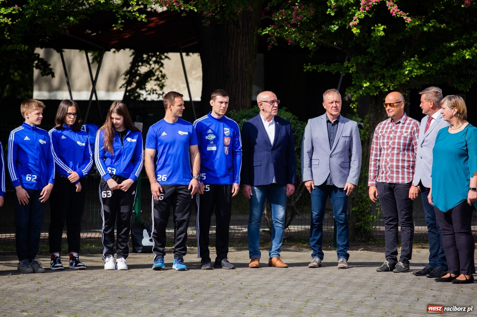 Zdjęcie w galerii na portalu naszraciborz.pl: Tężnia, obiekty sportowe, nagrody - wiceminister i członkini zarządu województwa w Raciborzu [FOTO i WIDEO] wiadomości z regionu