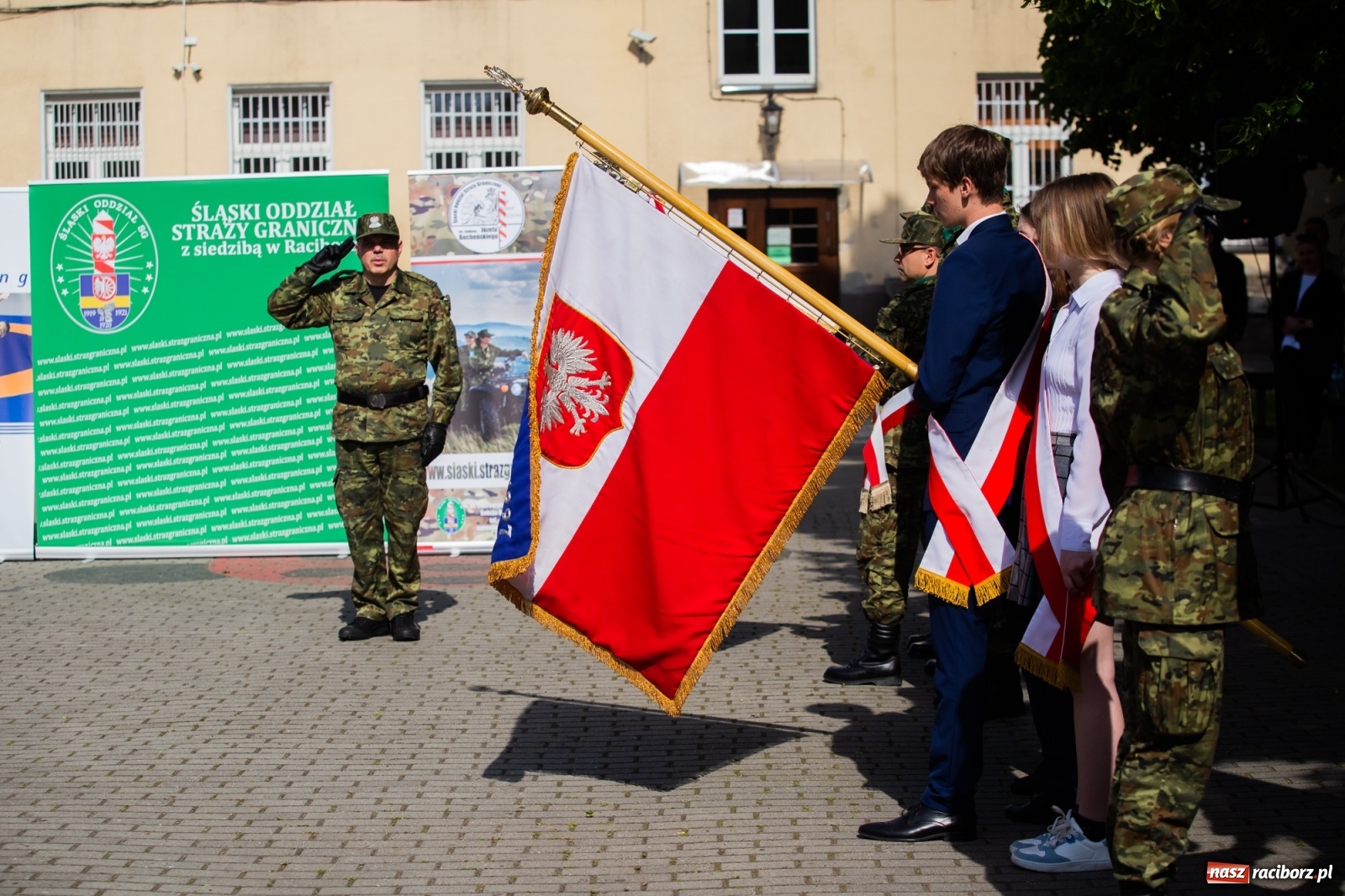 Zdjęcie w galerii na portalu naszraciborz.pl: Tężnia, obiekty sportowe, nagrody - wiceminister i członkini zarządu województwa w Raciborzu [FOTO i WIDEO] wiadomości z regionu