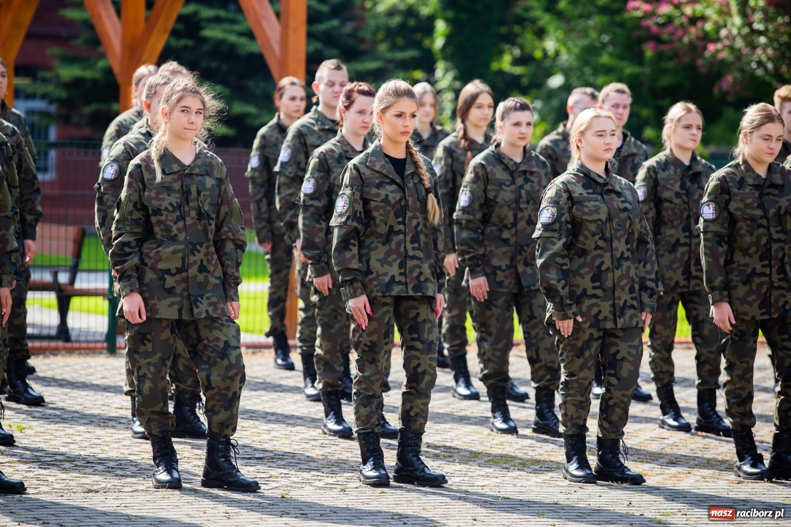 Zdjęcie w galerii na portalu naszraciborz.pl: Tężnia, obiekty sportowe, nagrody - wiceminister i członkini zarządu województwa w Raciborzu [FOTO i WIDEO] wiadomości z regionu