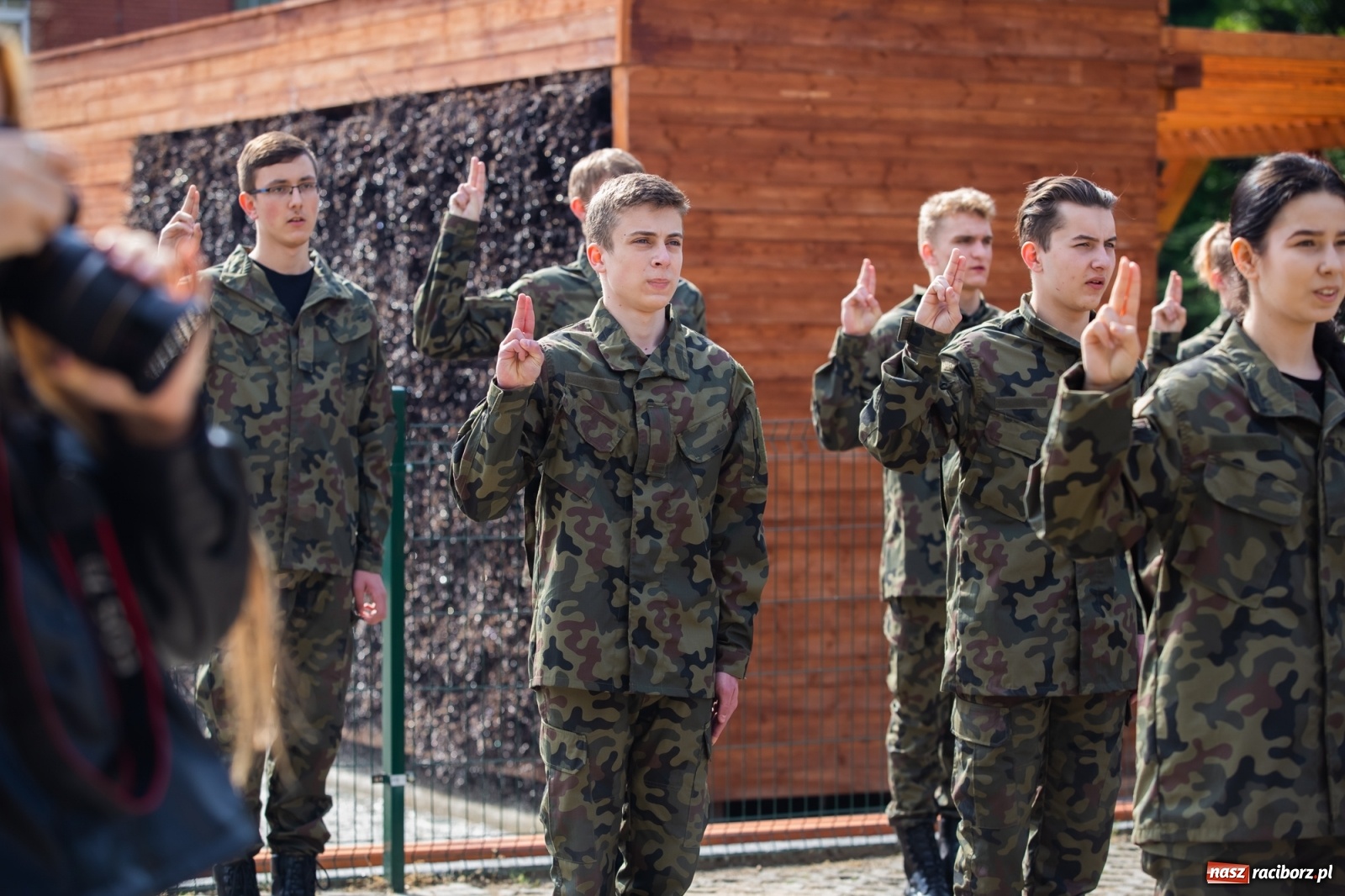 Zdjęcie w galerii na portalu naszraciborz.pl: Tężnia, obiekty sportowe, nagrody - wiceminister i członkini zarządu województwa w Raciborzu [FOTO i WIDEO] wiadomości z regionu