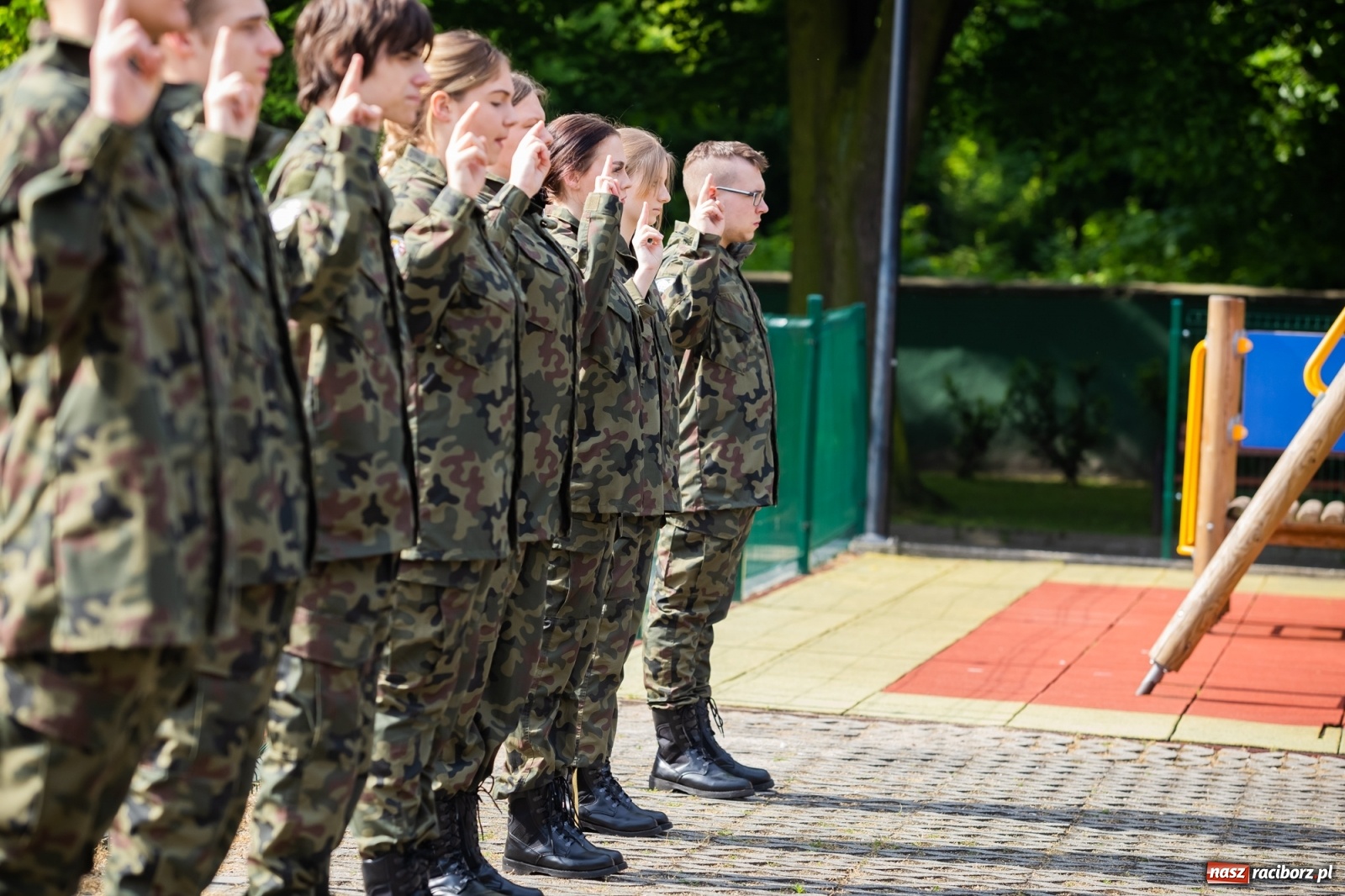 Zdjęcie w galerii na portalu naszraciborz.pl: Tężnia, obiekty sportowe, nagrody - wiceminister i członkini zarządu województwa w Raciborzu [FOTO i WIDEO] wiadomości z regionu