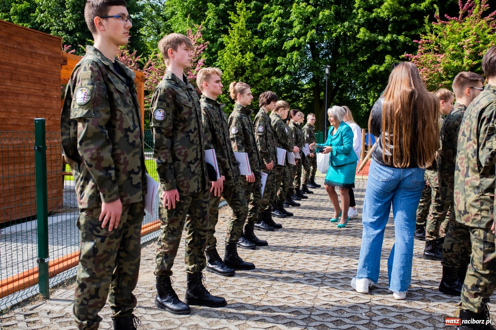 Zdjęcie w galerii na portalu naszraciborz.pl: Tężnia, obiekty sportowe, nagrody - wiceminister i członkini zarządu województwa w Raciborzu [FOTO i WIDEO] wiadomości z regionu