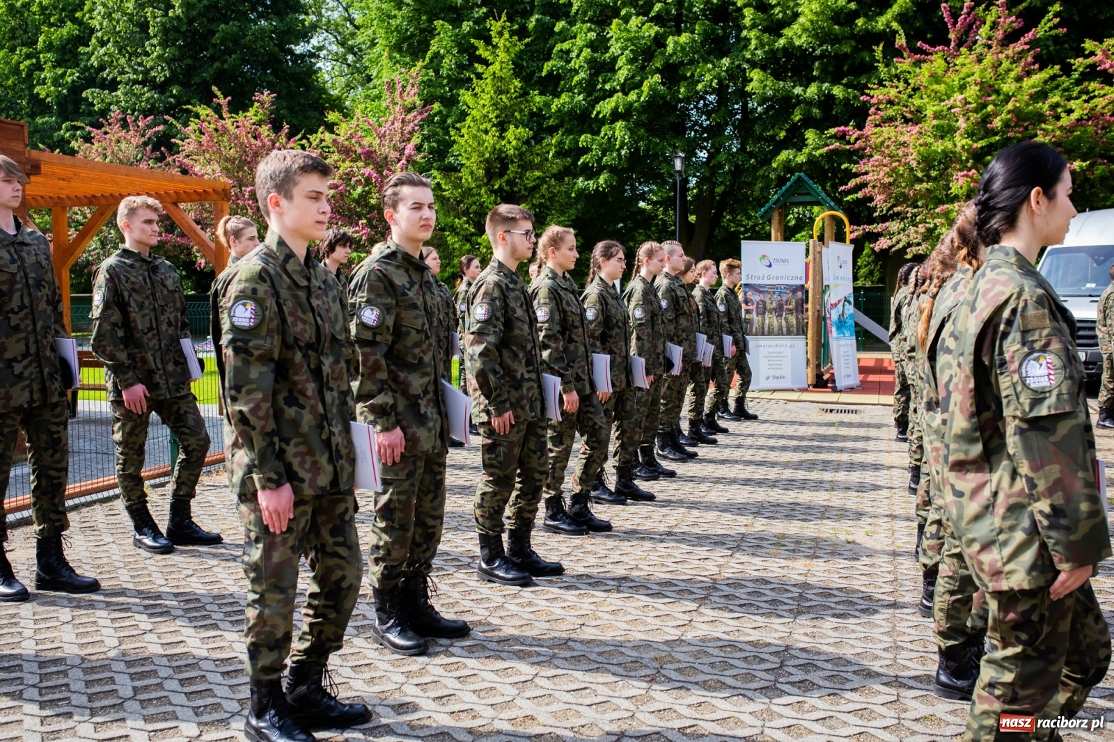 Zdjęcie w galerii na portalu naszraciborz.pl: Tężnia, obiekty sportowe, nagrody - wiceminister i członkini zarządu województwa w Raciborzu [FOTO i WIDEO] wiadomości z regionu