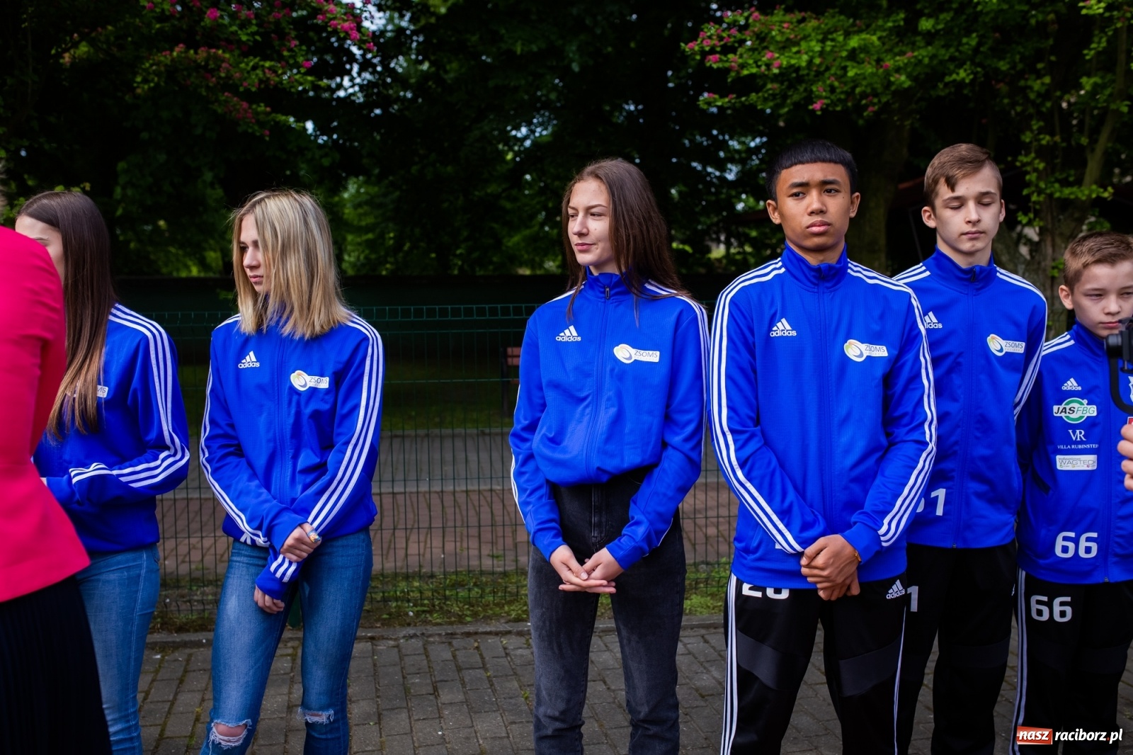 Zdjęcie w galerii na portalu naszraciborz.pl: Tężnia, obiekty sportowe, nagrody - wiceminister i członkini zarządu województwa w Raciborzu [FOTO i WIDEO] wiadomości z regionu