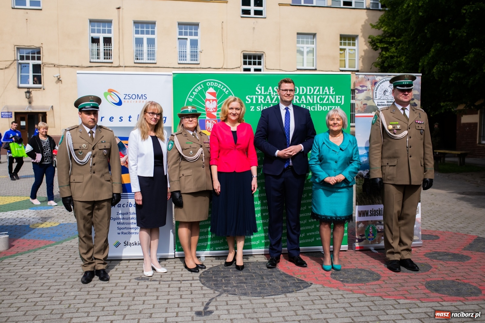 Zdjęcie w galerii na portalu naszraciborz.pl: Tężnia, obiekty sportowe, nagrody - wiceminister i członkini zarządu województwa w Raciborzu [FOTO i WIDEO] wiadomości z regionu