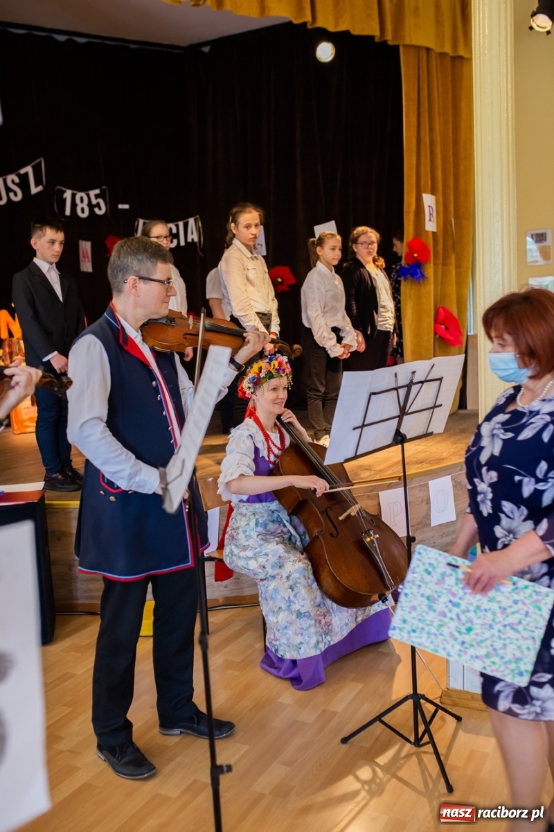 Zdjęcie w galerii na portalu naszraciborz.pl: Nowe boiska i samochód na jubileusz 185-lecia ośrodka dla niesłyszących [FOTO i WIDEO] wiadomości z regionu