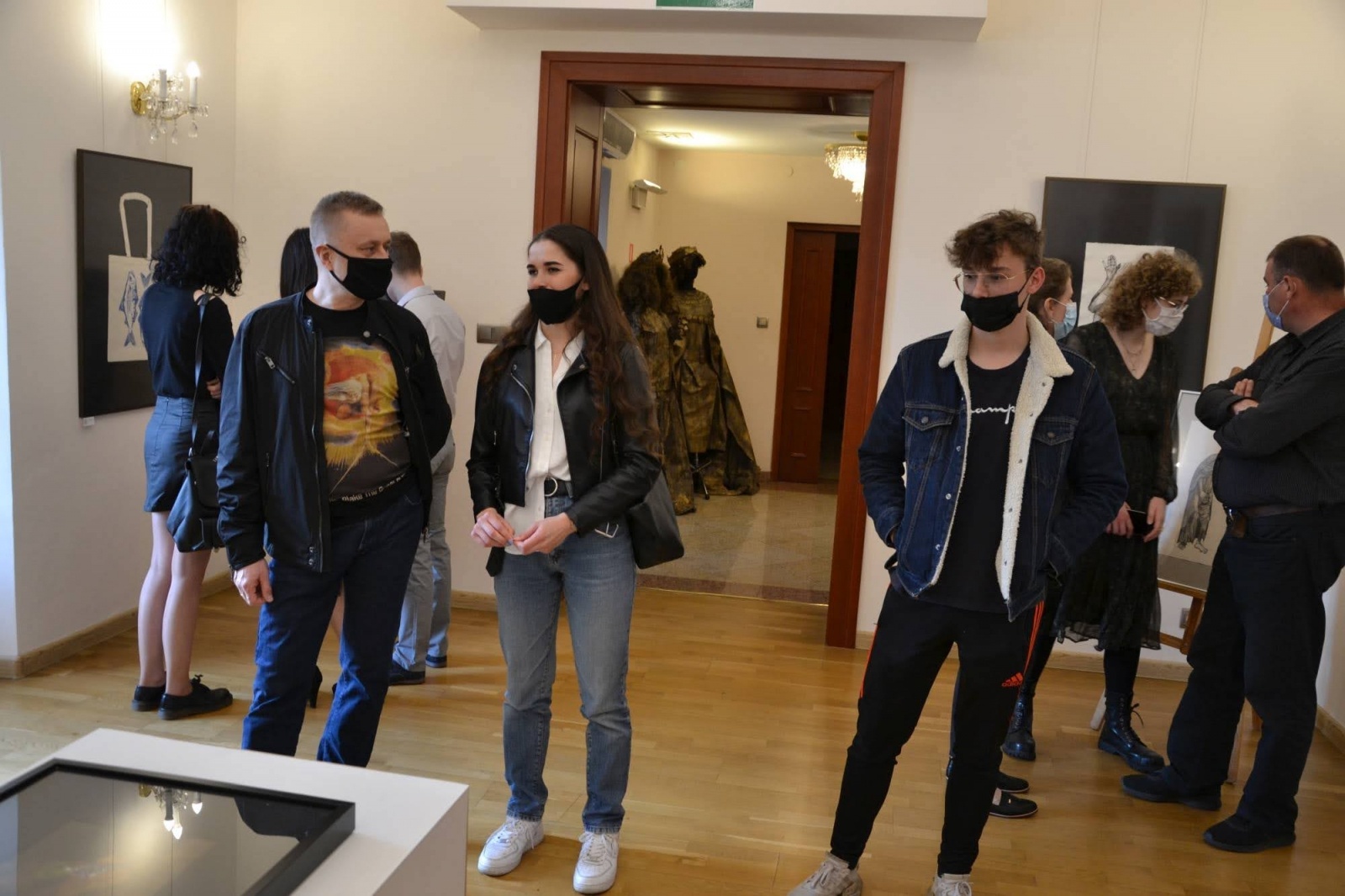 Zdjęcie w galerii na portalu naszraciborz.pl: Dyplomy 2021 - wernisaż wystawy na Zamku Piastowskim za nami wiadomości z regionu