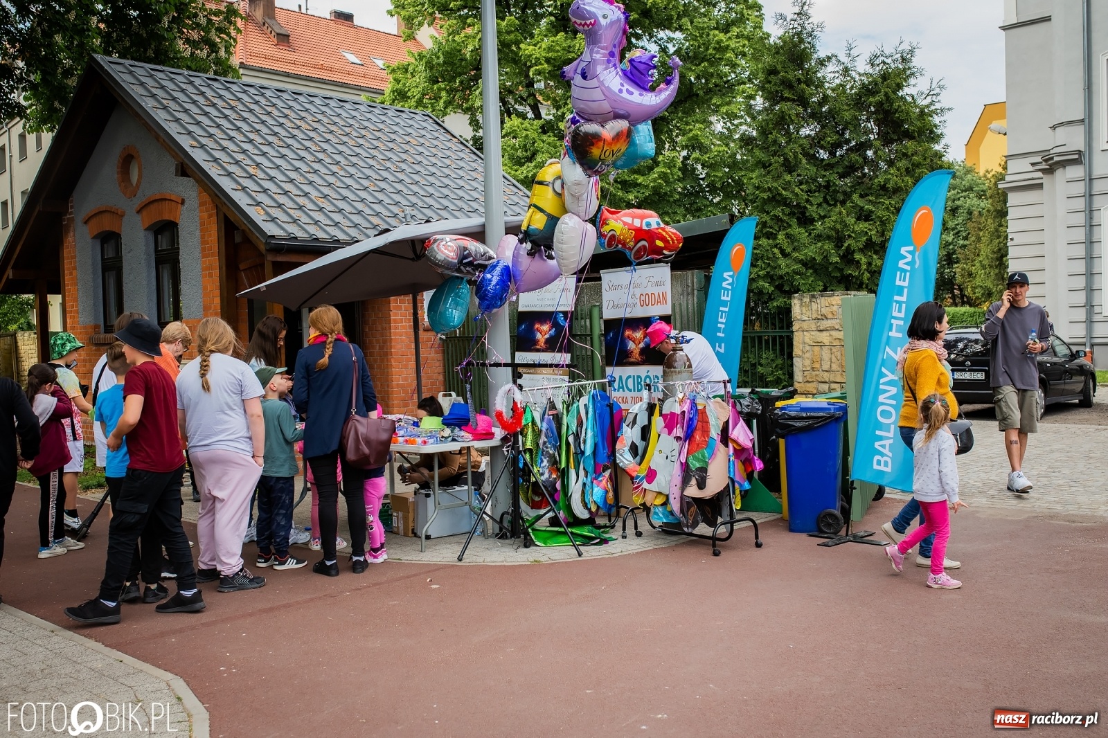 Zdjęcie w galerii na portalu naszraciborz.pl: W parku Jordanowskim i na Rynku - Dzień Dziecka w Raciborzu [FOTO] wiadomości z regionu