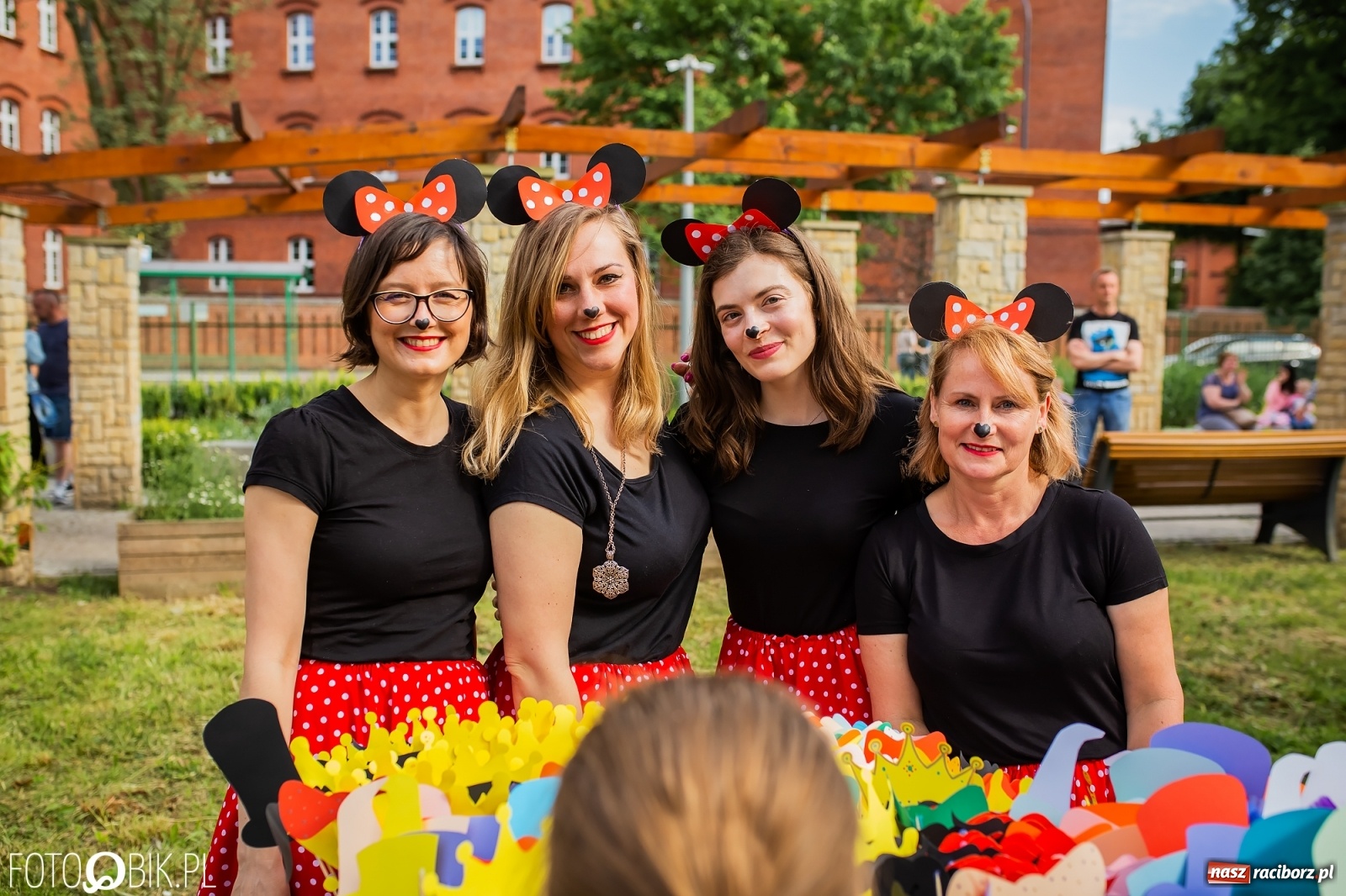 Zdjęcie w galerii na portalu naszraciborz.pl: W parku Jordanowskim i na Rynku - Dzień Dziecka w Raciborzu [FOTO] wiadomości z regionu