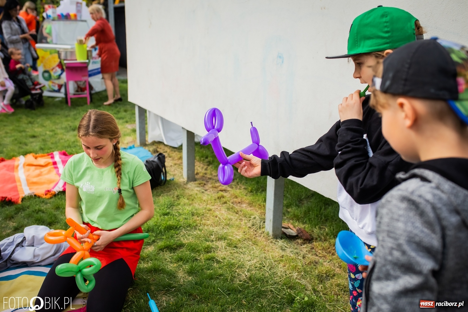 Zdjęcie w galerii na portalu naszraciborz.pl: W parku Jordanowskim i na Rynku - Dzień Dziecka w Raciborzu [FOTO] wiadomości z regionu