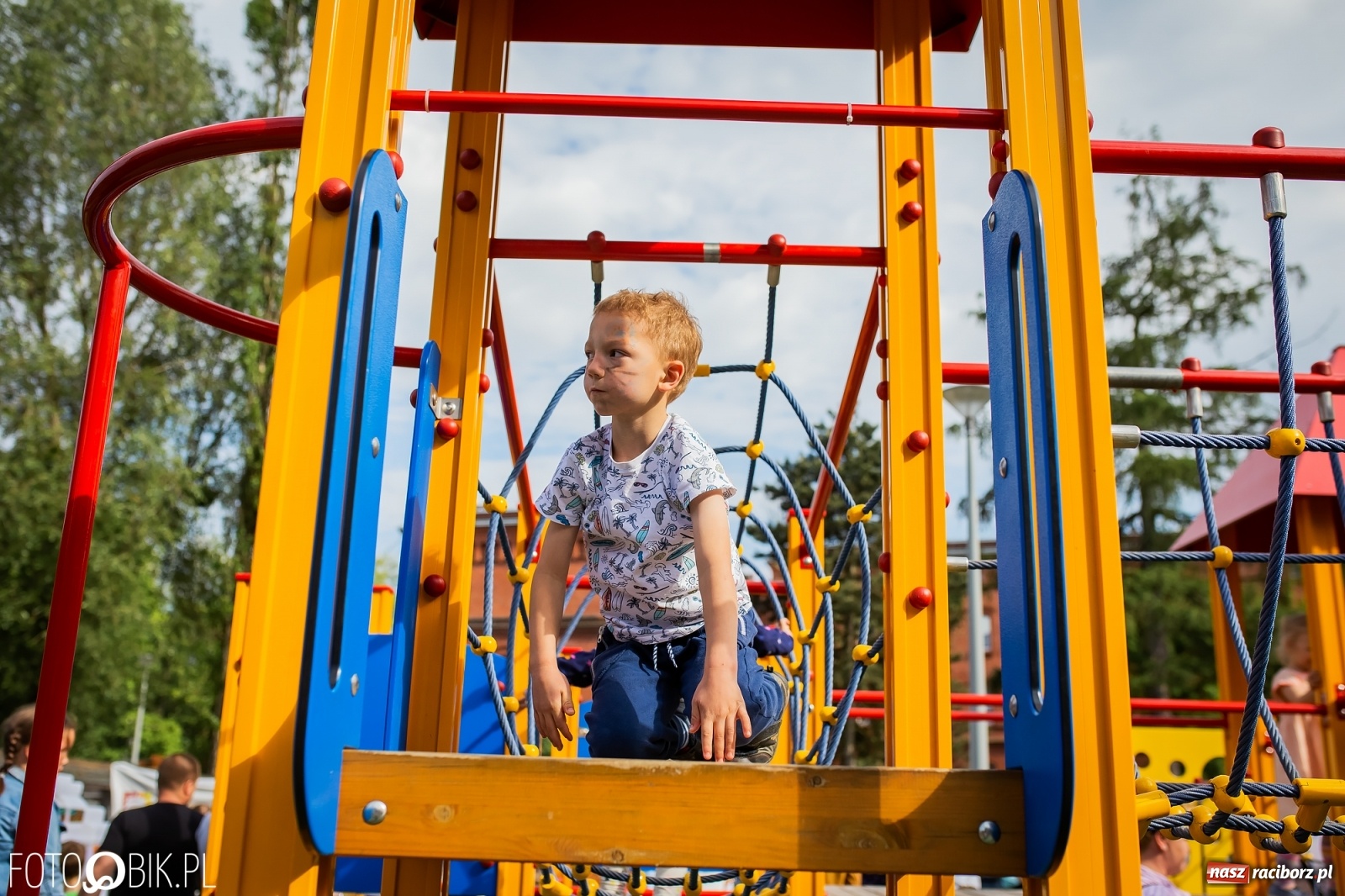 Zdjęcie w galerii na portalu naszraciborz.pl: W parku Jordanowskim i na Rynku - Dzień Dziecka w Raciborzu [FOTO] wiadomości z regionu