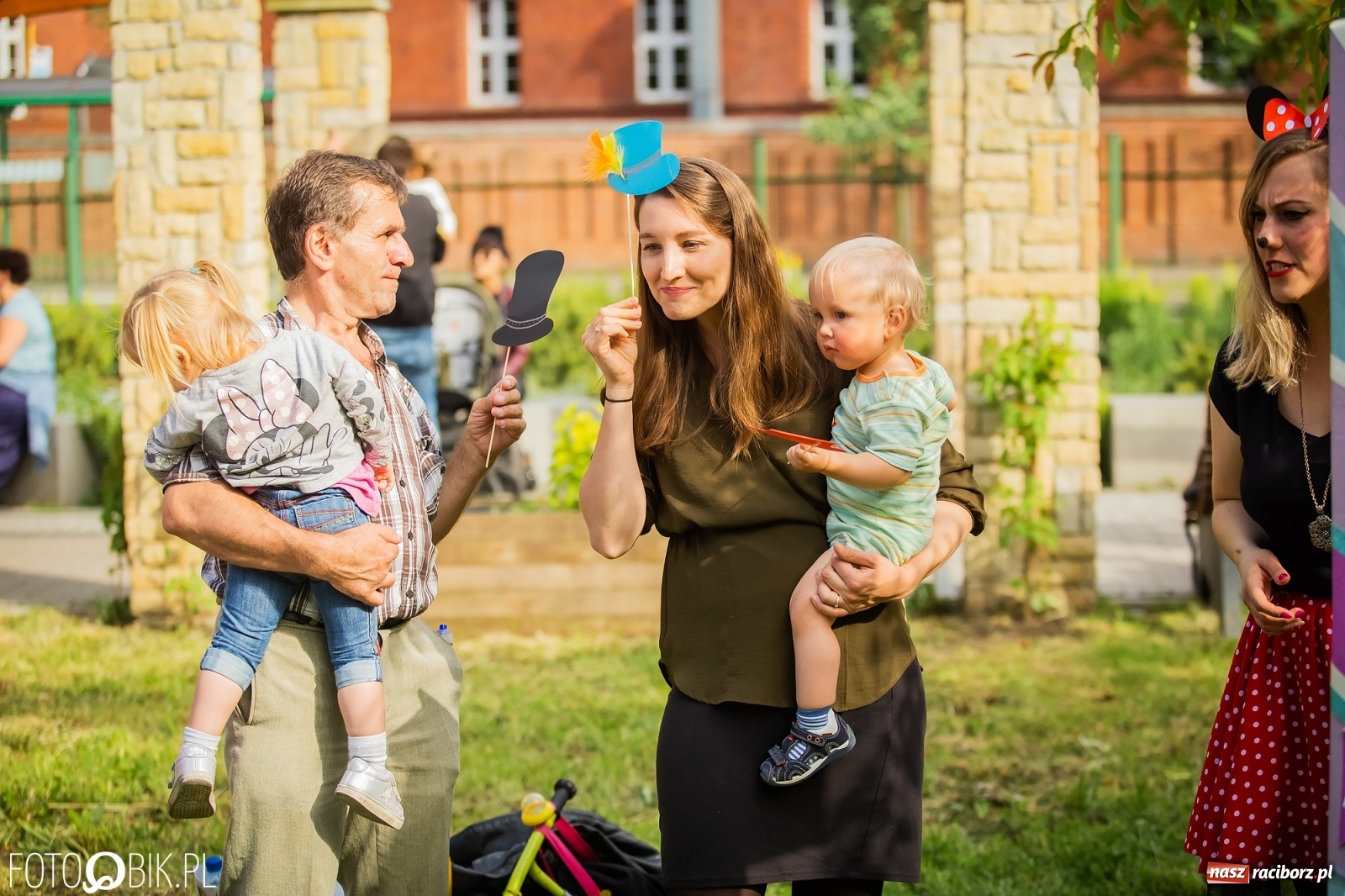 Zdjęcie w galerii na portalu naszraciborz.pl: W parku Jordanowskim i na Rynku - Dzień Dziecka w Raciborzu [FOTO] wiadomości z regionu