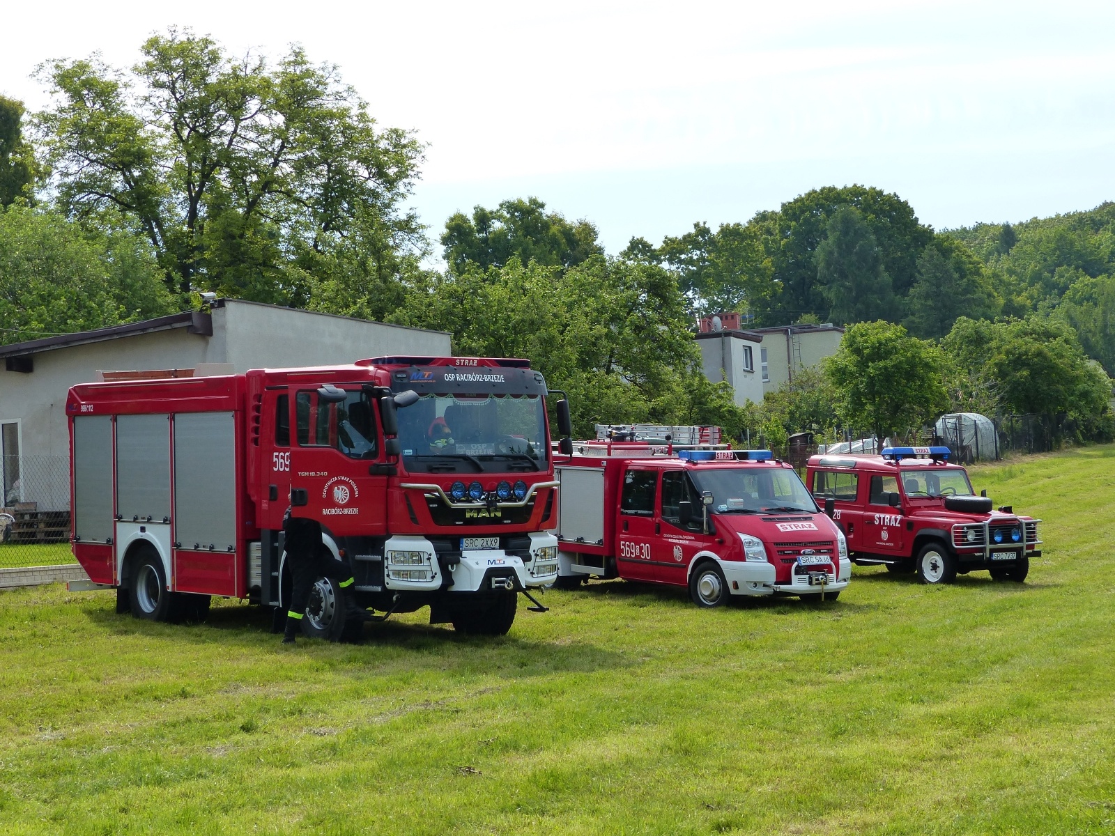 Zdjęcie w galerii na portalu naszraciborz.pl: Strażacka akcja w Brzeziu. Ewakuowano szkołę [FOTO] wiadomości z regionu