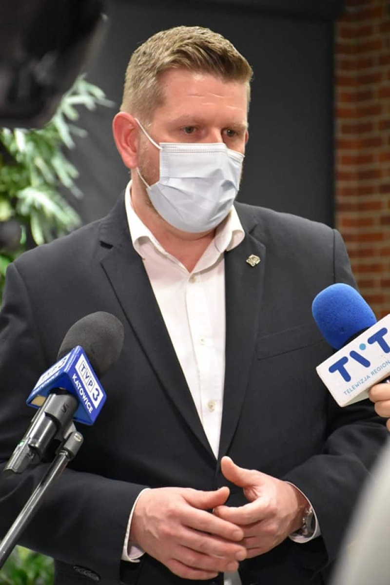 Zdjęcie w galerii na portalu naszraciborz.pl: Rewelacyjny kwartał w Eko-Oknach. Spółka inwestuje w Wodzisławiu Śląskim [WIDEO] wiadomości z regionu