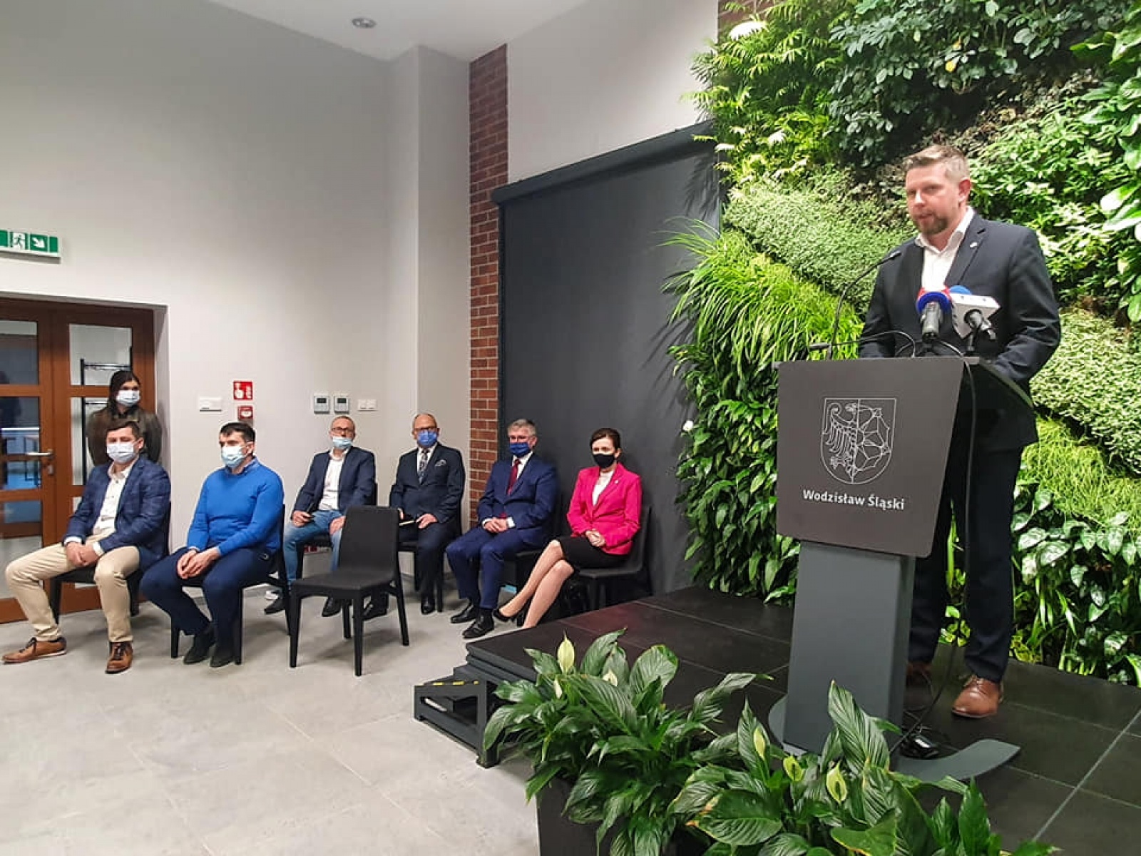 Zdjęcie w galerii na portalu naszraciborz.pl: Rewelacyjny kwartał w Eko-Oknach. Spółka inwestuje w Wodzisławiu Śląskim [WIDEO] wiadomości z regionu