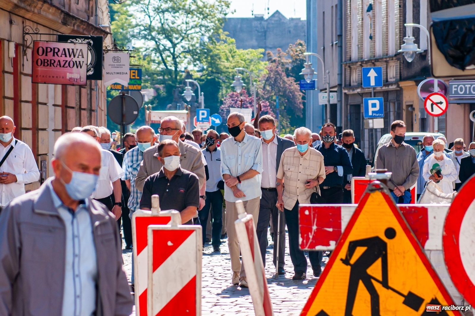 Zdjęcie w galerii na portalu naszraciborz.pl: Raciborskie procesje Bożego Ciała 2021 wiadomości z regionu