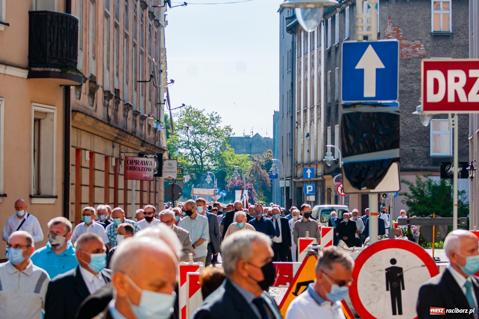 Zdjęcie w galerii na portalu naszraciborz.pl: Raciborskie procesje Bożego Ciała 2021 wiadomości z regionu