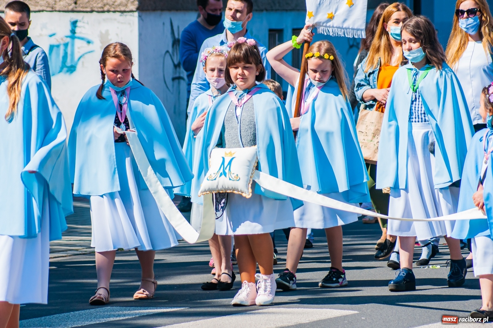 Zdjęcie w galerii na portalu naszraciborz.pl: Raciborskie procesje Bożego Ciała 2021 wiadomości z regionu