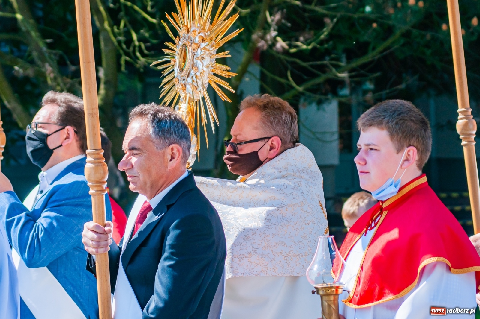 Zdjęcie w galerii na portalu naszraciborz.pl: Raciborskie procesje Bożego Ciała 2021 wiadomości z regionu