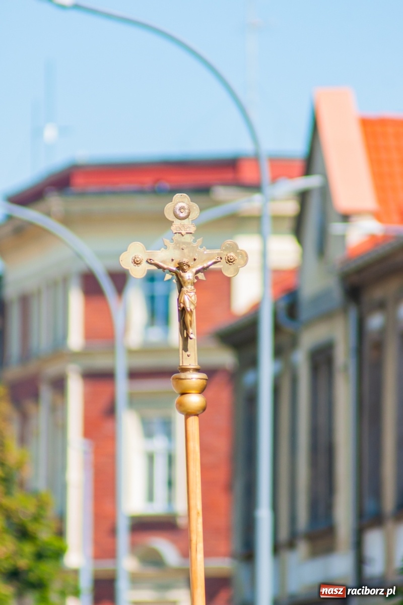 Zdjęcie w galerii na portalu naszraciborz.pl: Raciborskie procesje Bożego Ciała 2021 wiadomości z regionu