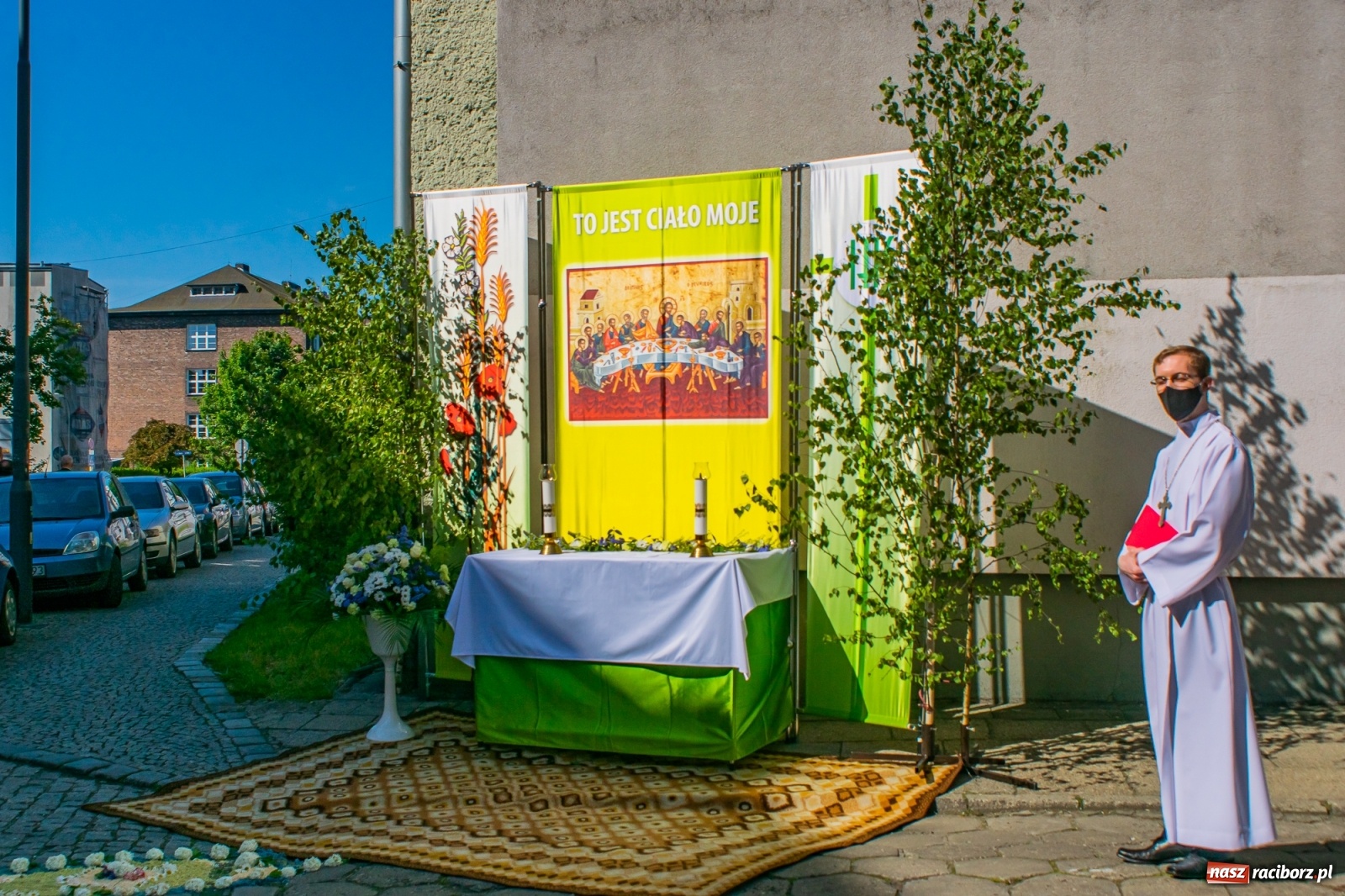 Zdjęcie w galerii na portalu naszraciborz.pl: Raciborskie procesje Bożego Ciała 2021 wiadomości z regionu