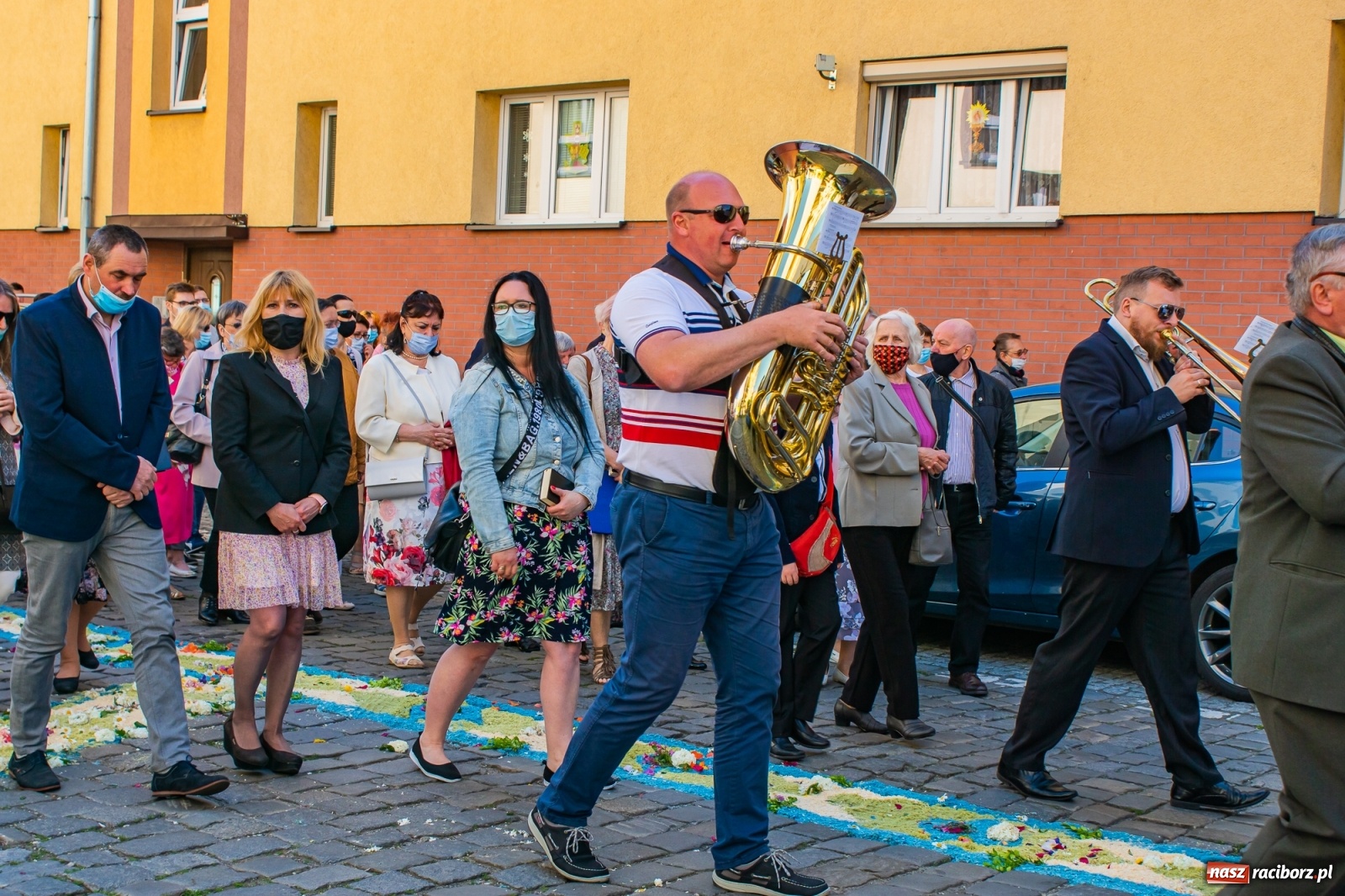 Zdjęcie w galerii na portalu naszraciborz.pl: Raciborskie procesje Bożego Ciała 2021 wiadomości z regionu