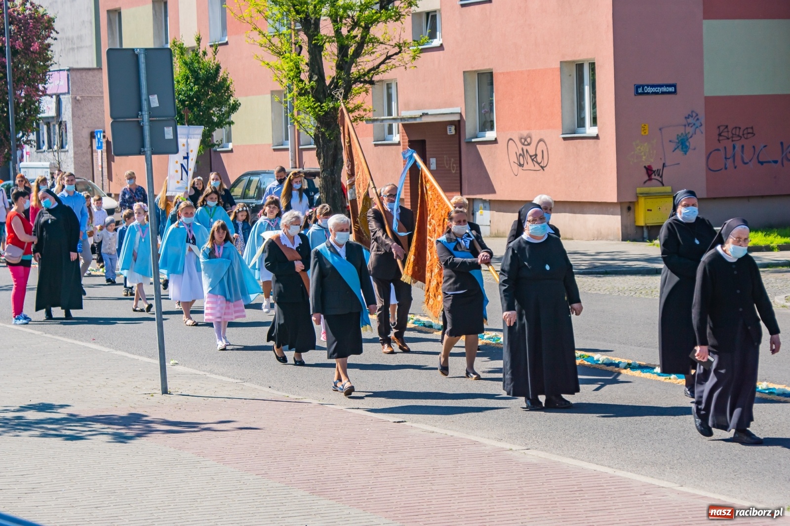 Zdjęcie w galerii na portalu naszraciborz.pl: Raciborskie procesje Bożego Ciała 2021 wiadomości z regionu