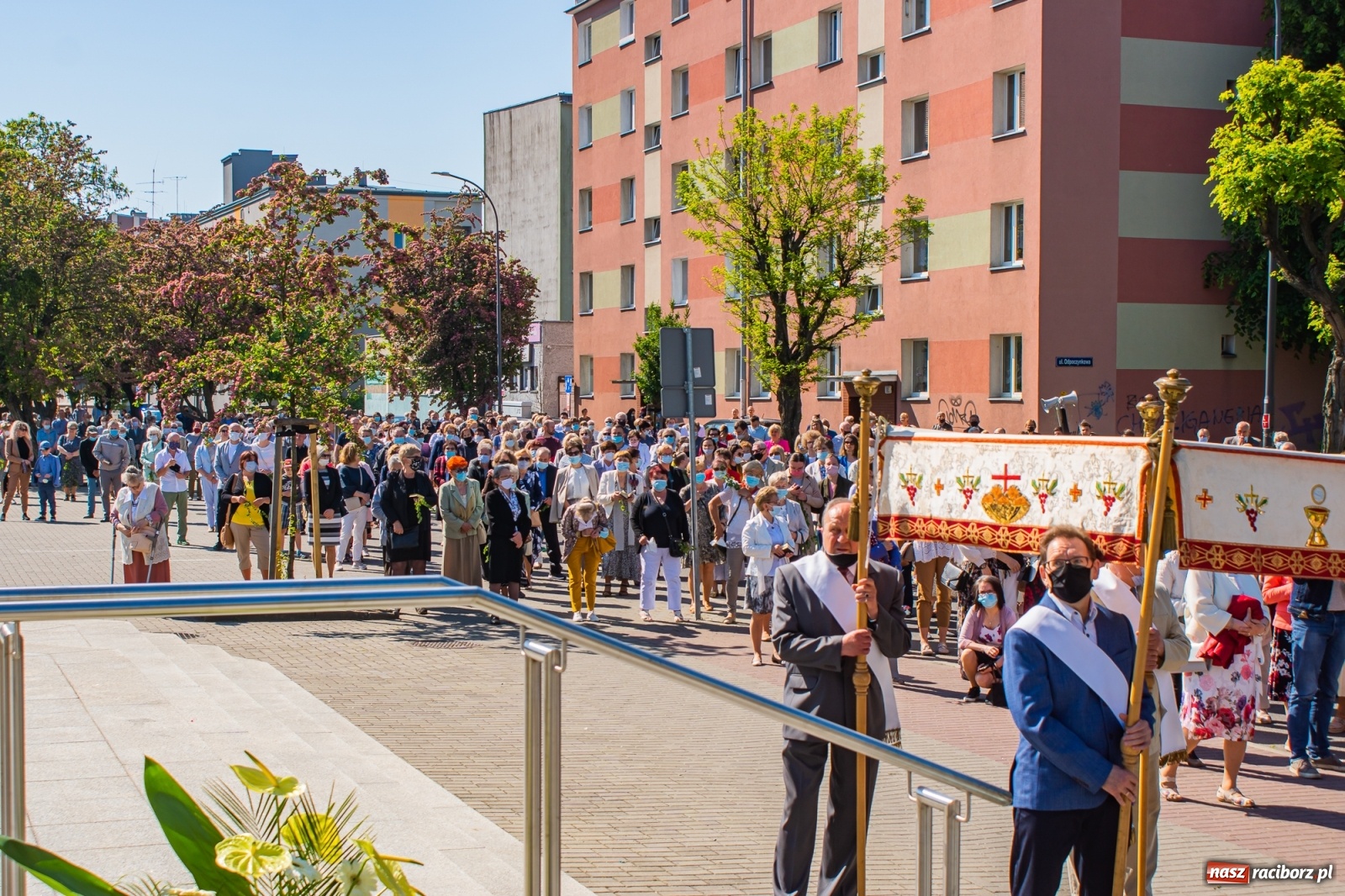 Zdjęcie w galerii na portalu naszraciborz.pl: Raciborskie procesje Bożego Ciała 2021 wiadomości z regionu
