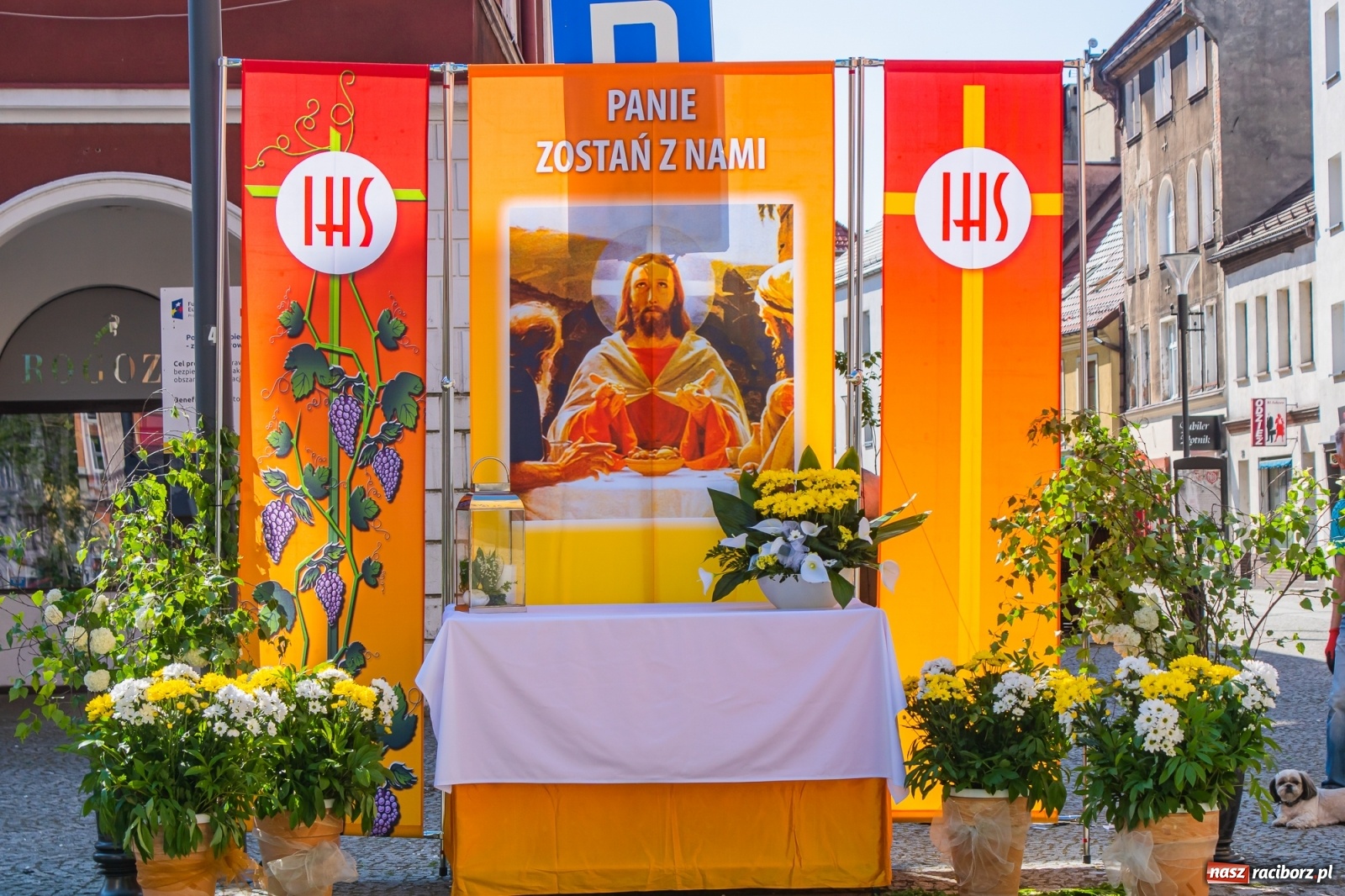 Zdjęcie w galerii na portalu naszraciborz.pl: Raciborskie procesje Bożego Ciała 2021 wiadomości z regionu