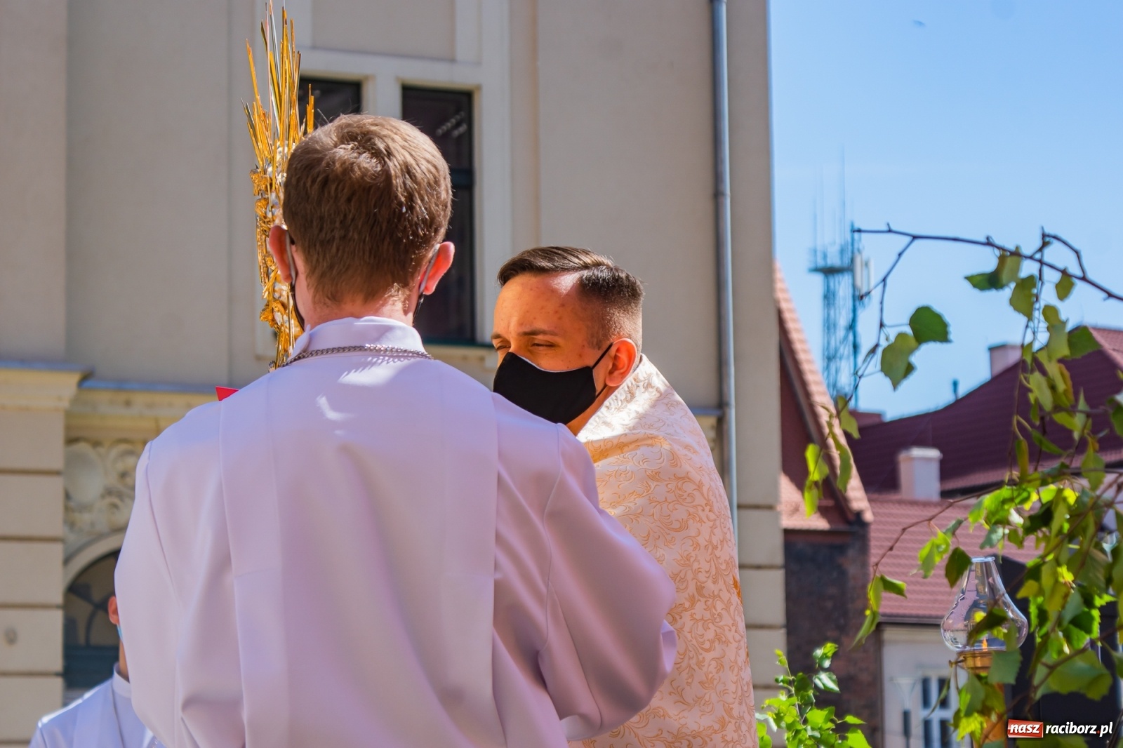 Zdjęcie w galerii na portalu naszraciborz.pl: Raciborskie procesje Bożego Ciała 2021 wiadomości z regionu