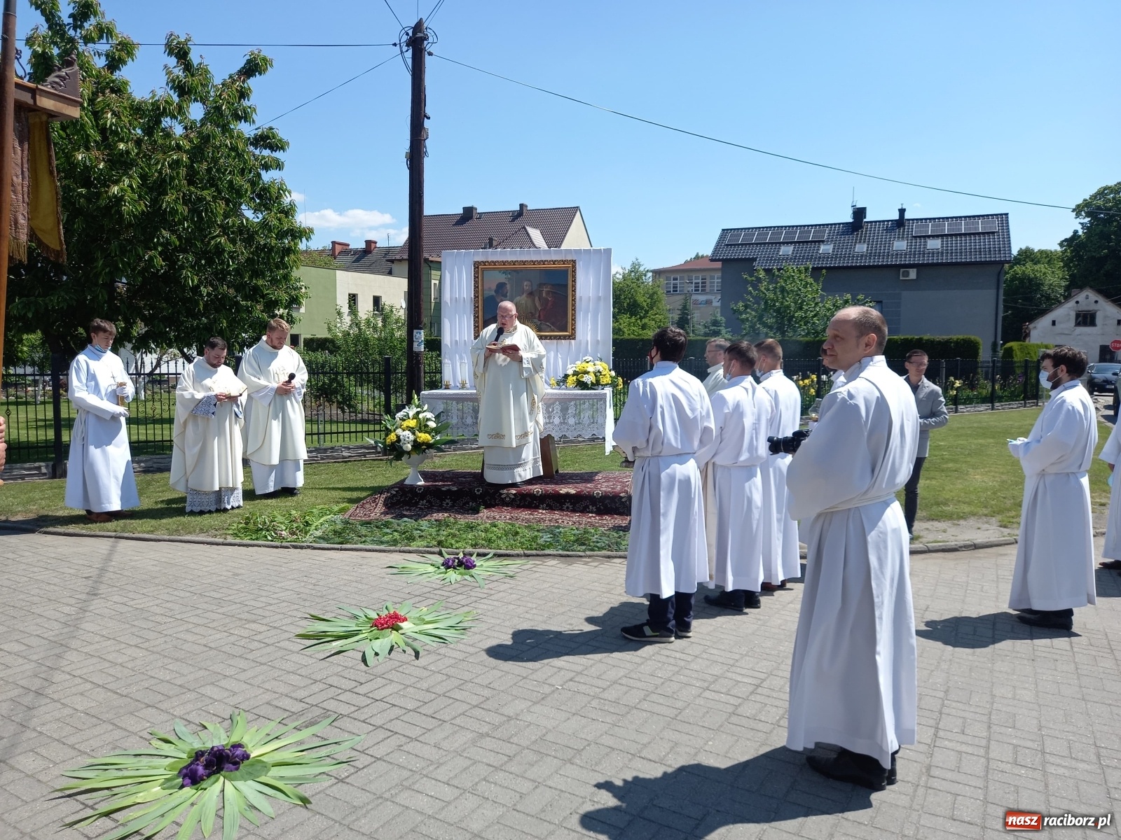 Zdjęcie w galerii na portalu naszraciborz.pl: Raciborskie procesje Bożego Ciała 2021 wiadomości z regionu