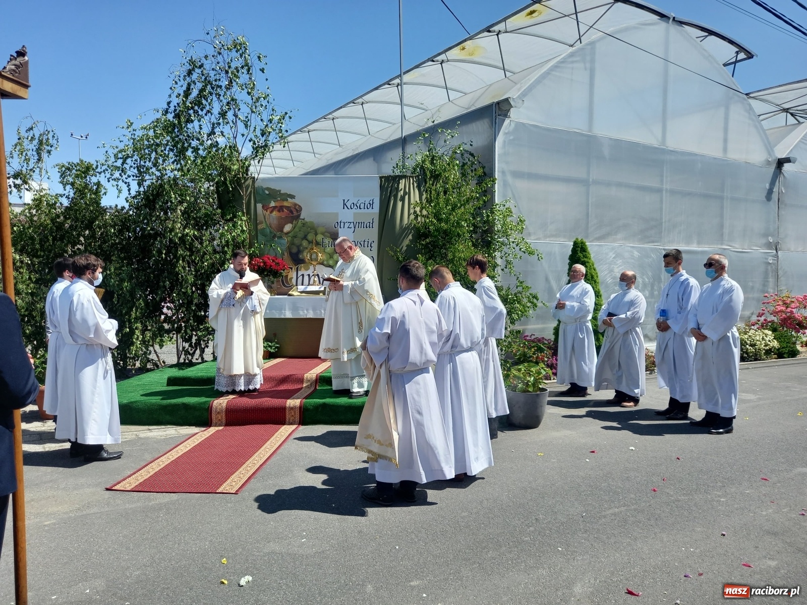 Zdjęcie w galerii na portalu naszraciborz.pl: Raciborskie procesje Bożego Ciała 2021 wiadomości z regionu