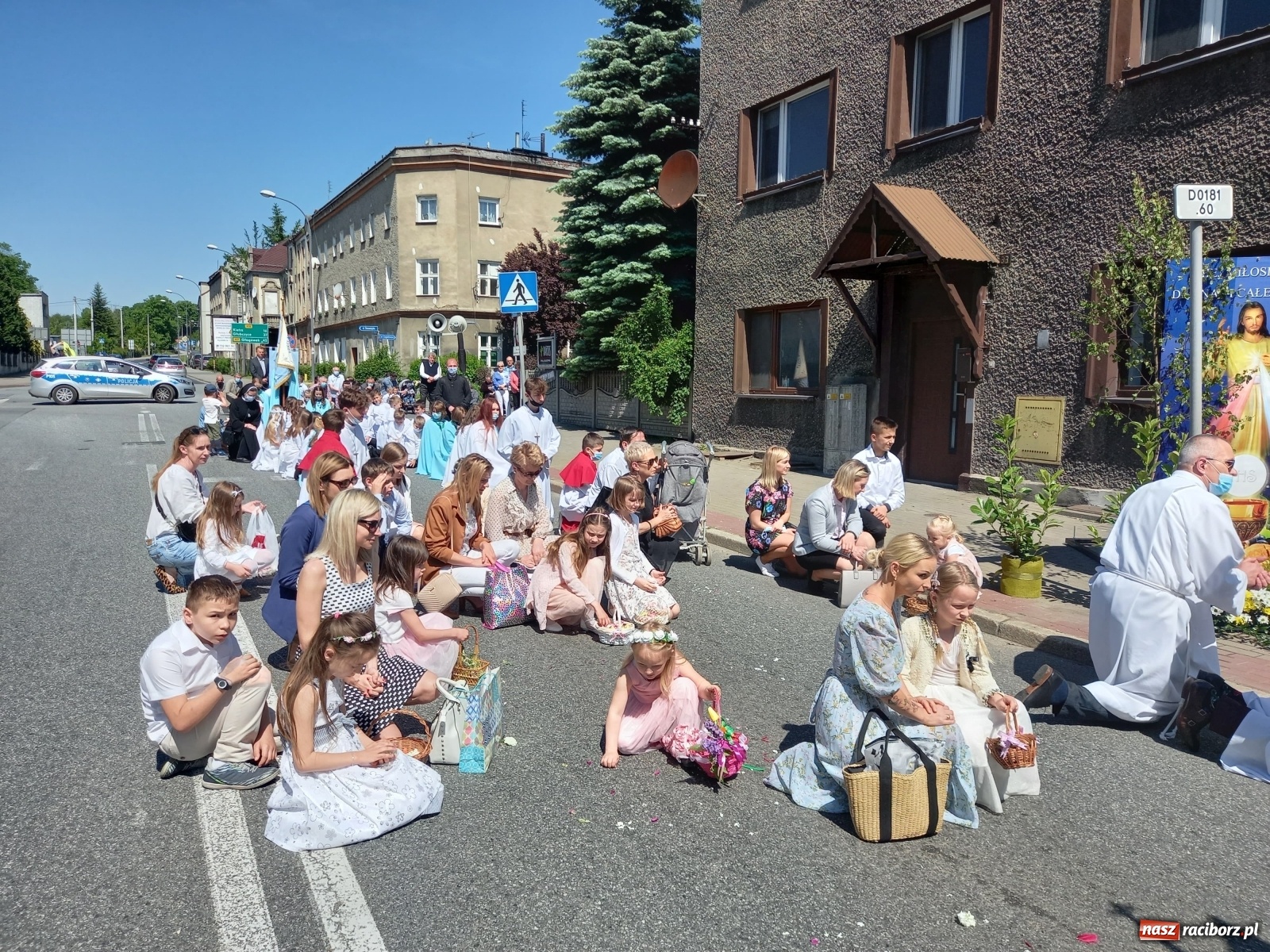 Zdjęcie w galerii na portalu naszraciborz.pl: Raciborskie procesje Bożego Ciała 2021 wiadomości z regionu
