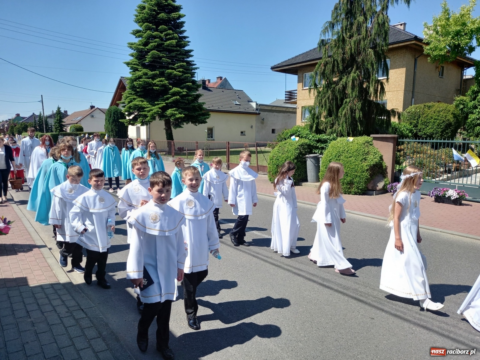 Zdjęcie w galerii na portalu naszraciborz.pl: Raciborskie procesje Bożego Ciała 2021 wiadomości z regionu