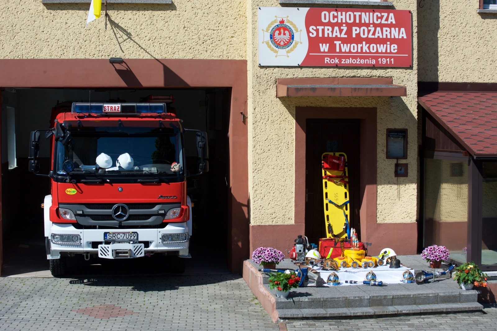 Zdjęcie w galerii na portalu naszraciborz.pl: Procesja Bożego Ciała w Tworkowie wiadomości z regionu