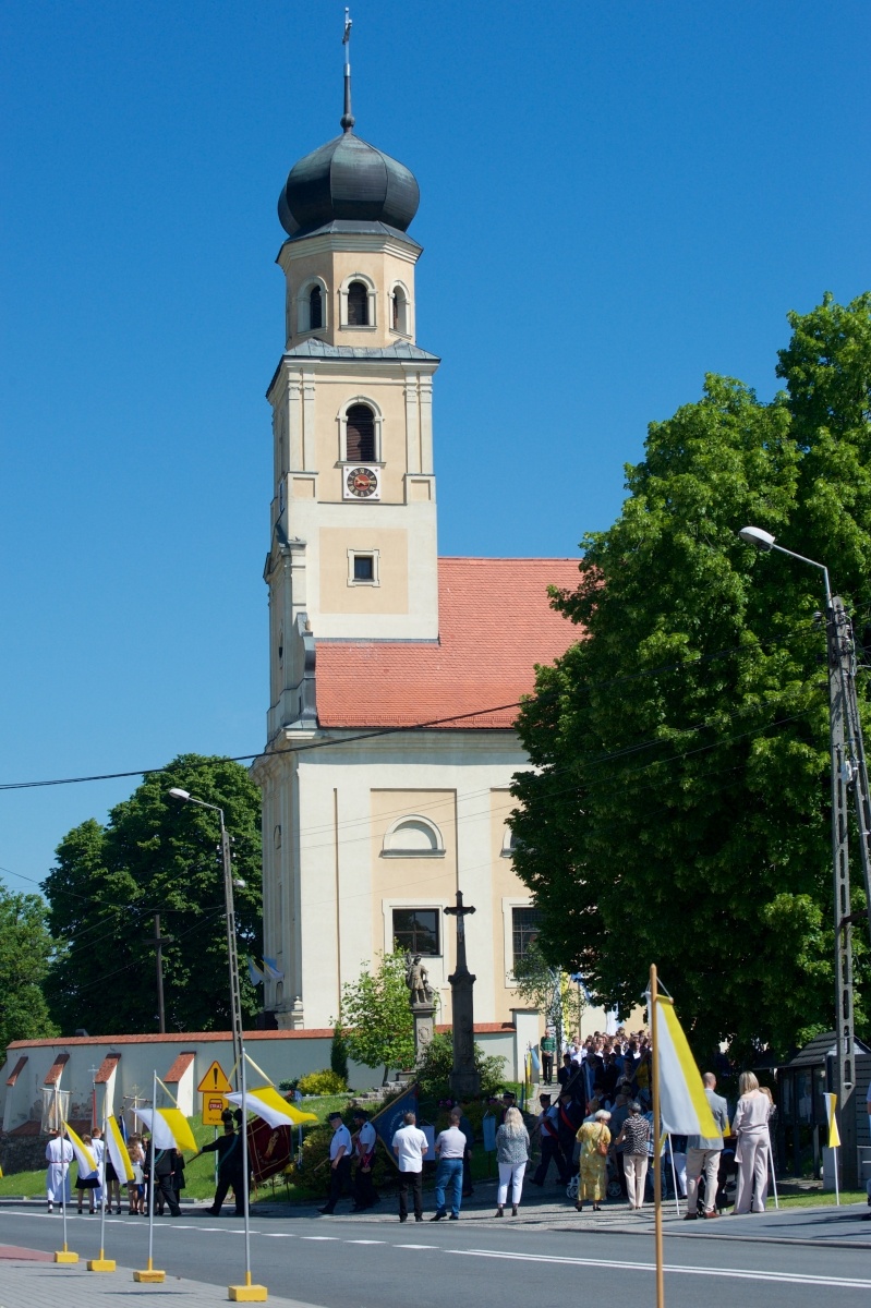 Zdjęcie w galerii na portalu naszraciborz.pl: Procesja Bożego Ciała w Tworkowie wiadomości z regionu
