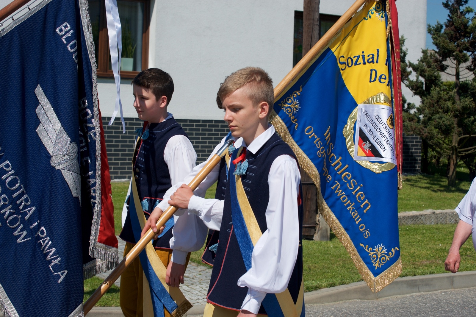 Zdjęcie w galerii na portalu naszraciborz.pl: Procesja Bożego Ciała w Tworkowie wiadomości z regionu