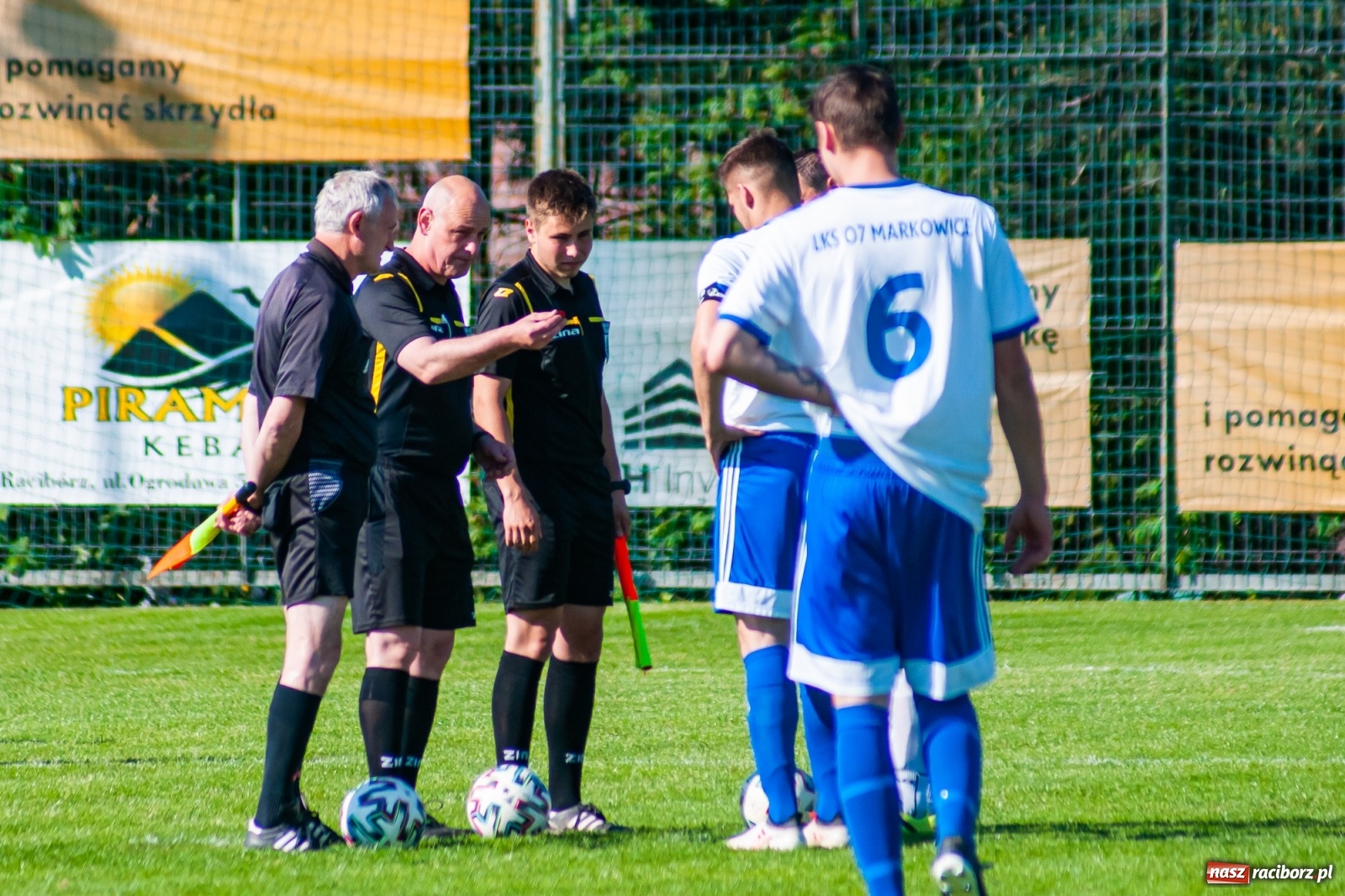 Zdjęcie w galerii na portalu naszraciborz.pl: Gol do szatni nie załamał gości. Zabełków odwrócił losy meczu [FOTO]  wiadomości z regionu