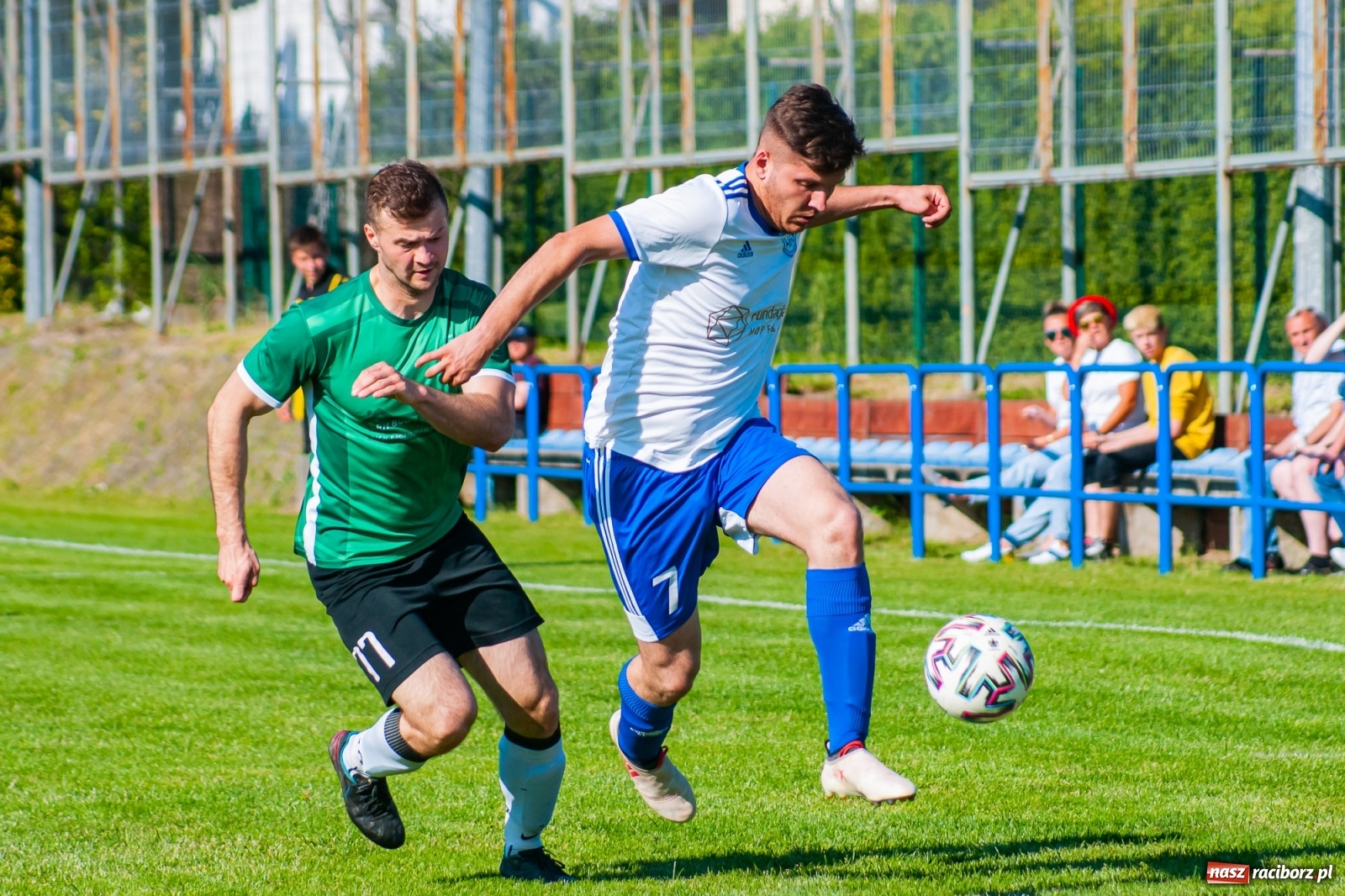 Zdjęcie w galerii na portalu naszraciborz.pl: Gol do szatni nie załamał gości. Zabełków odwrócił losy meczu [FOTO]  wiadomości z regionu