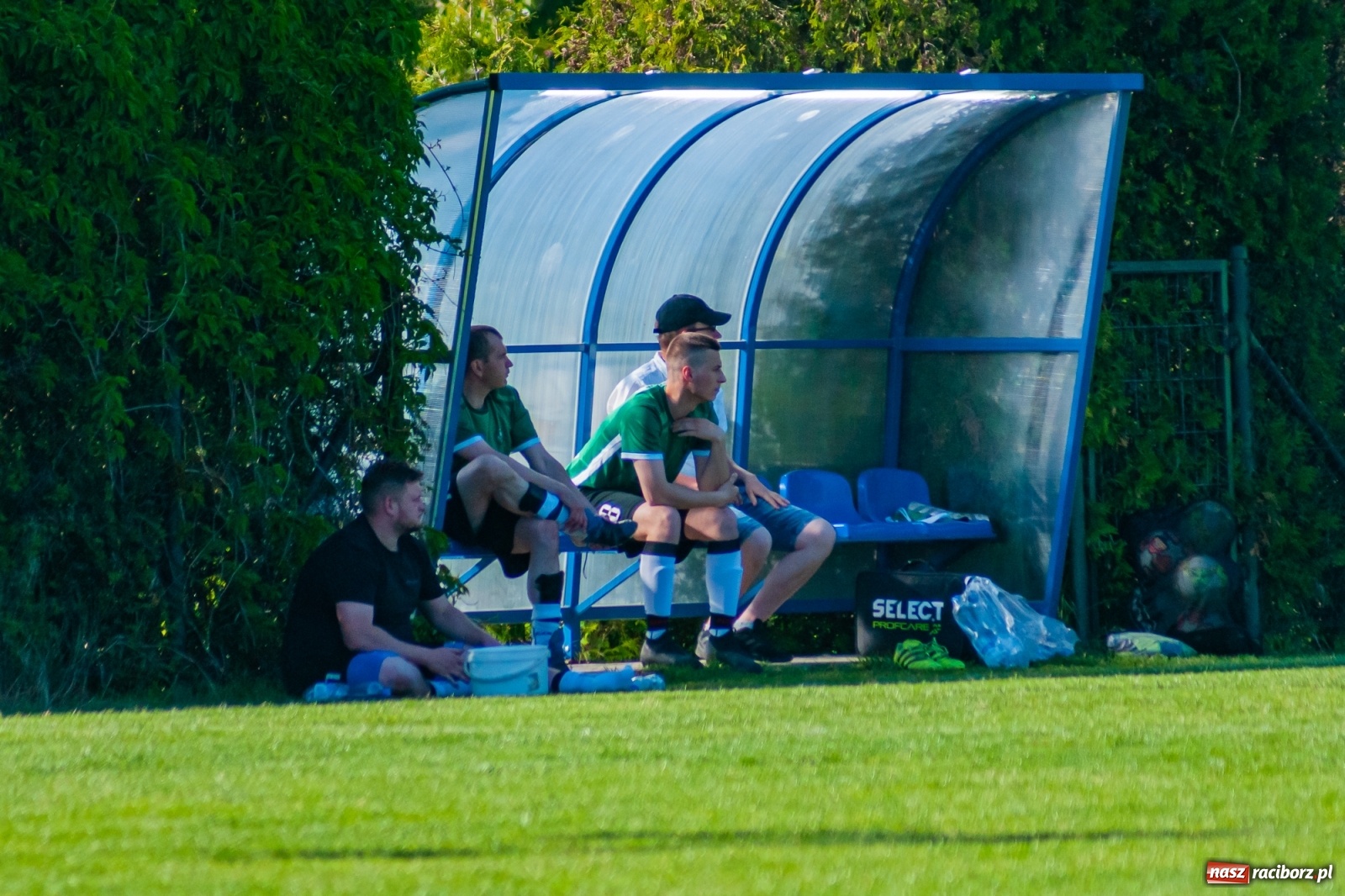 Zdjęcie w galerii na portalu naszraciborz.pl: Gol do szatni nie załamał gości. Zabełków odwrócił losy meczu [FOTO]  wiadomości z regionu