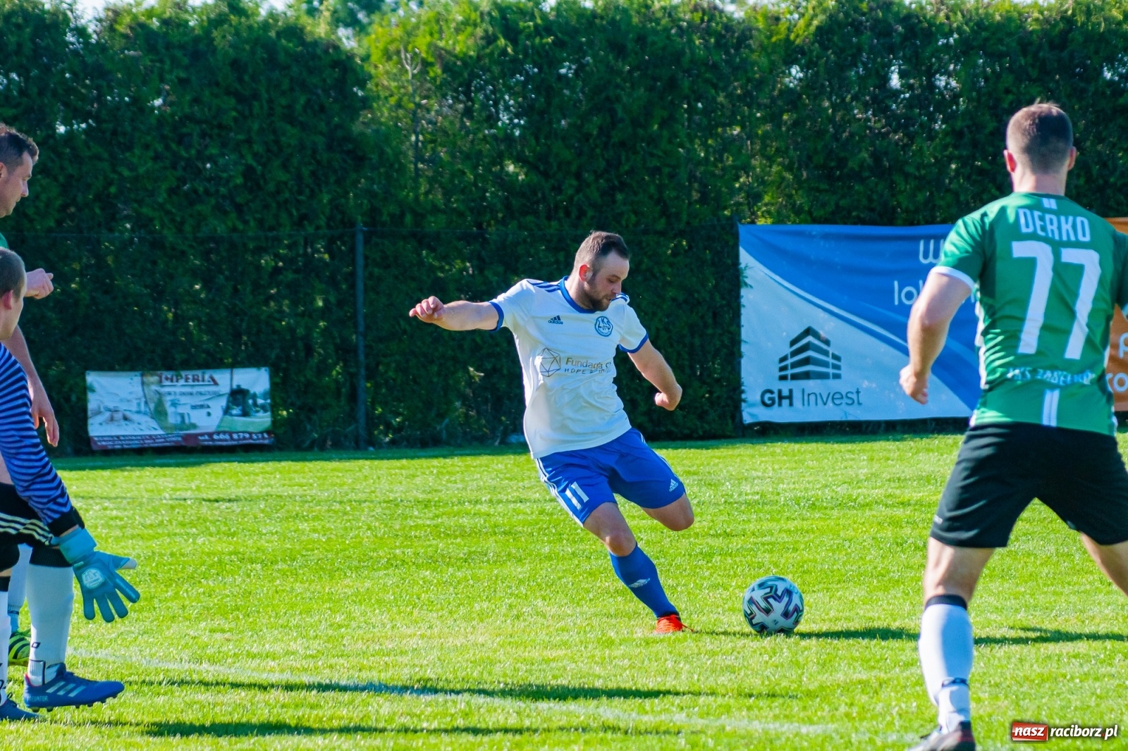 Zdjęcie w galerii na portalu naszraciborz.pl: Gol do szatni nie załamał gości. Zabełków odwrócił losy meczu [FOTO]  wiadomości z regionu