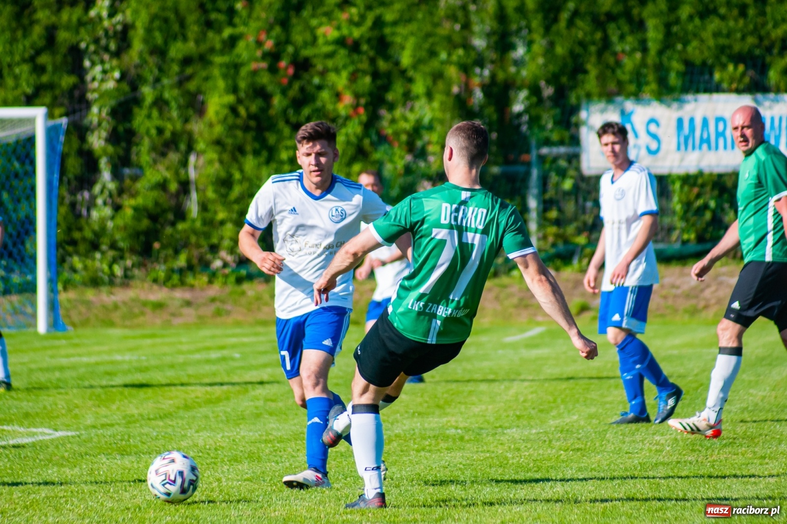 Zdjęcie w galerii na portalu naszraciborz.pl: Gol do szatni nie załamał gości. Zabełków odwrócił losy meczu [FOTO]  wiadomości z regionu