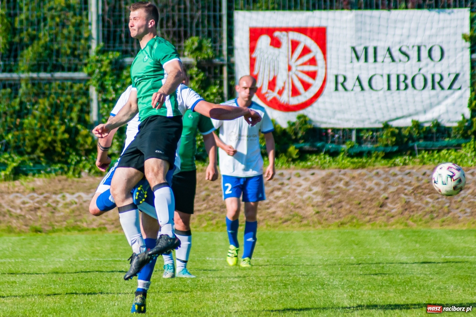 Zdjęcie w galerii na portalu naszraciborz.pl: Gol do szatni nie załamał gości. Zabełków odwrócił losy meczu [FOTO]  wiadomości z regionu