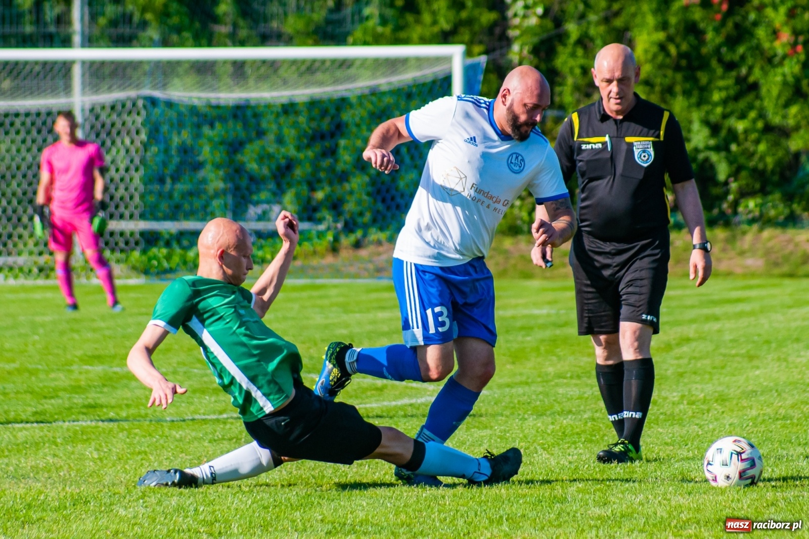 Zdjęcie w galerii na portalu naszraciborz.pl: Gol do szatni nie załamał gości. Zabełków odwrócił losy meczu [FOTO]  wiadomości z regionu
