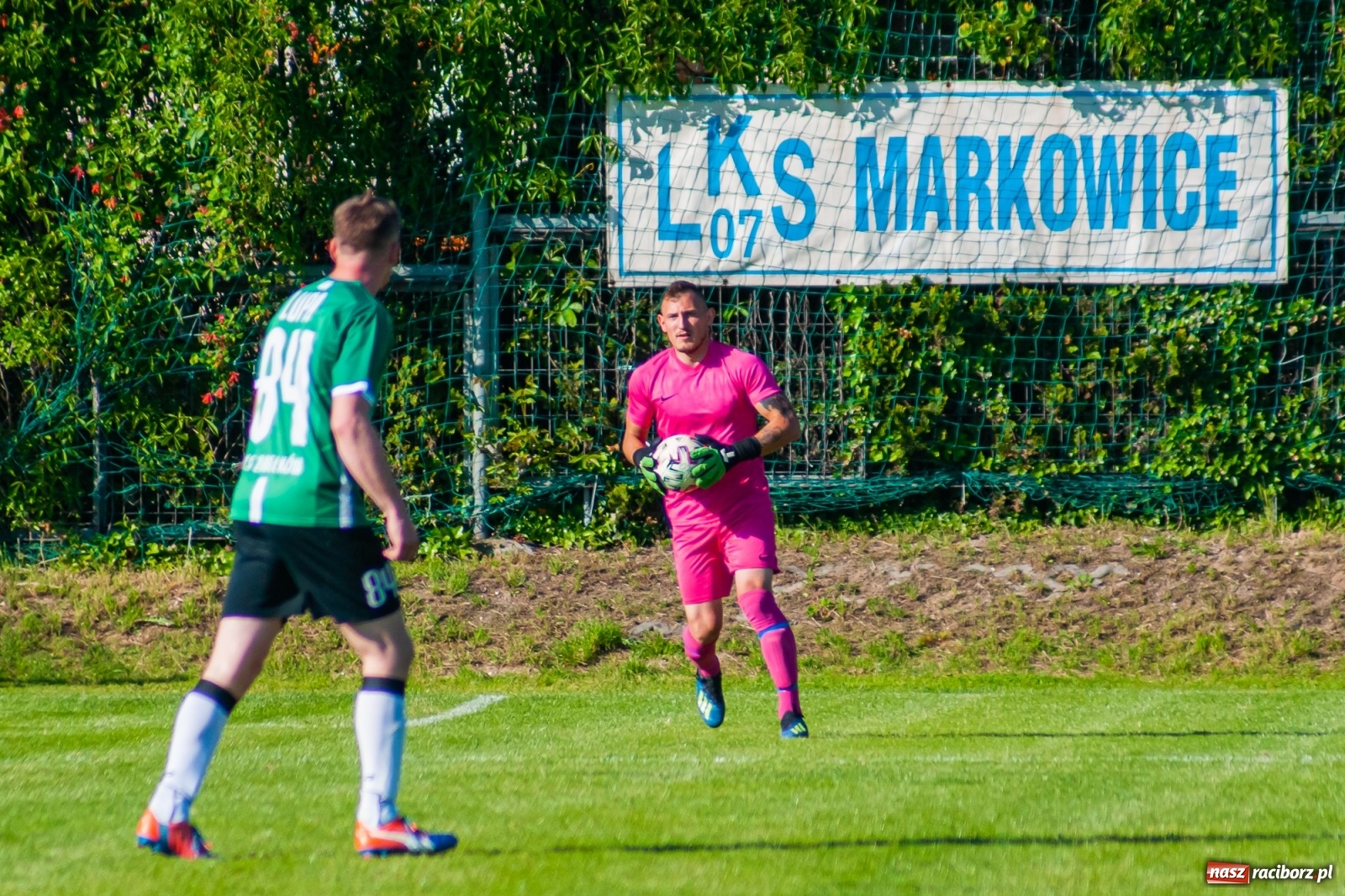 Zdjęcie w galerii na portalu naszraciborz.pl: Gol do szatni nie załamał gości. Zabełków odwrócił losy meczu [FOTO]  wiadomości z regionu