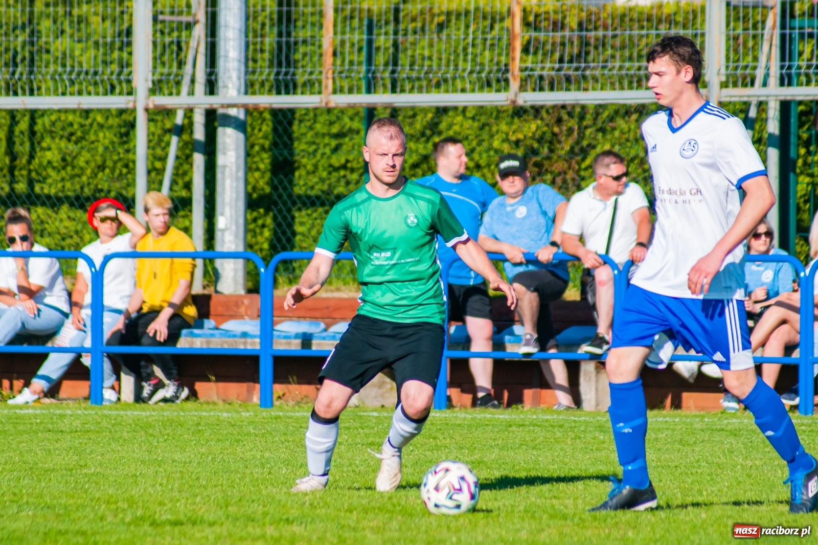 Zdjęcie w galerii na portalu naszraciborz.pl: Gol do szatni nie załamał gości. Zabełków odwrócił losy meczu [FOTO]  wiadomości z regionu