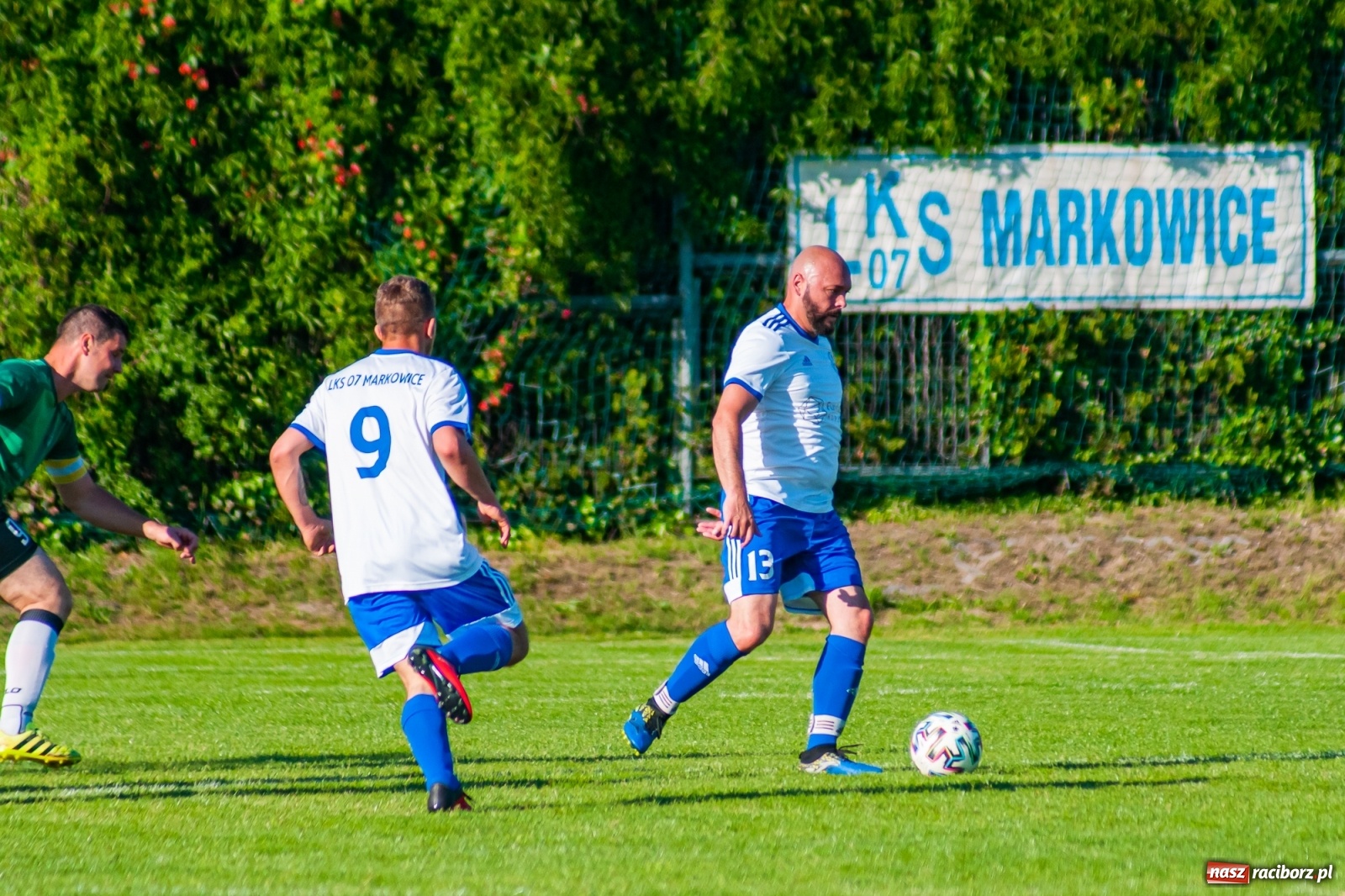 Zdjęcie w galerii na portalu naszraciborz.pl: Gol do szatni nie załamał gości. Zabełków odwrócił losy meczu [FOTO]  wiadomości z regionu
