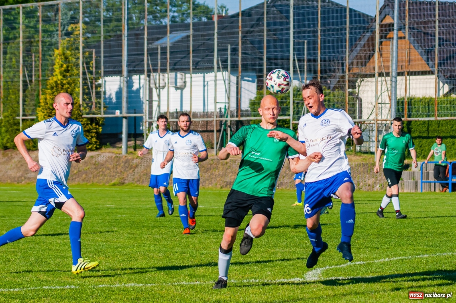 Zdjęcie w galerii na portalu naszraciborz.pl: Gol do szatni nie załamał gości. Zabełków odwrócił losy meczu [FOTO]  wiadomości z regionu